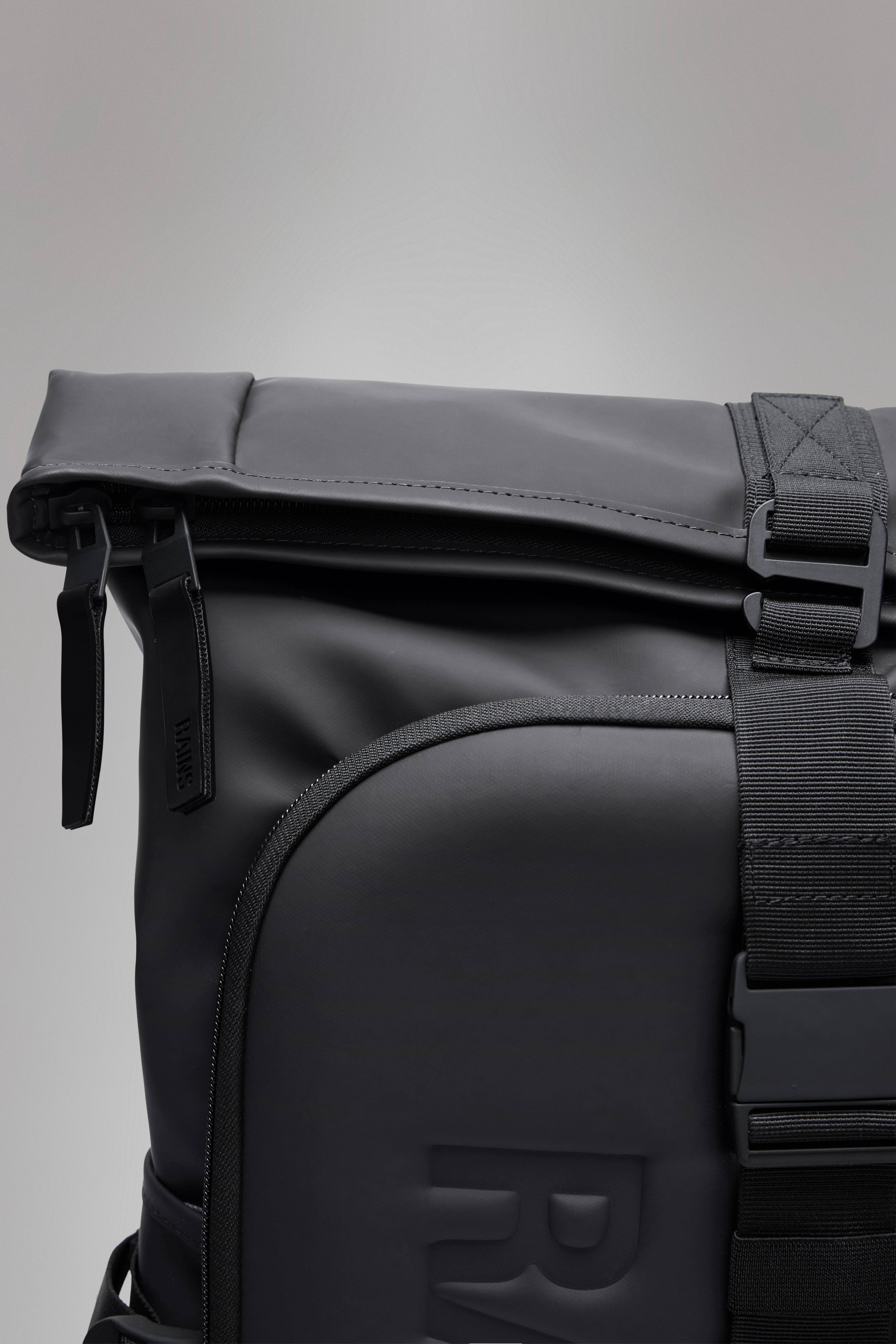Texel Moulded Backpack - 17