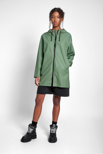 Stutterheim Stockholm Lightweight Zip Raincoat Loden Green outlook
