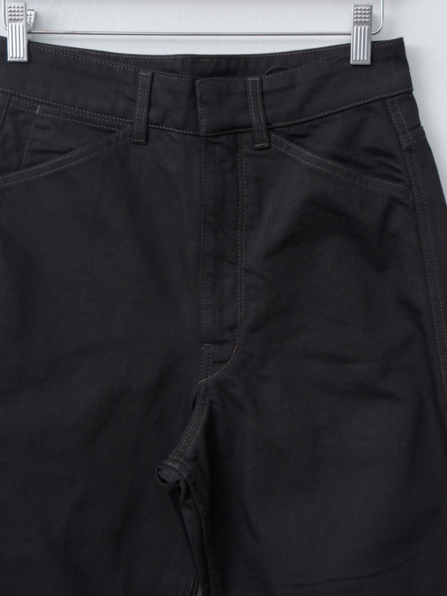 High Waisted Curved Pants - Black - 6