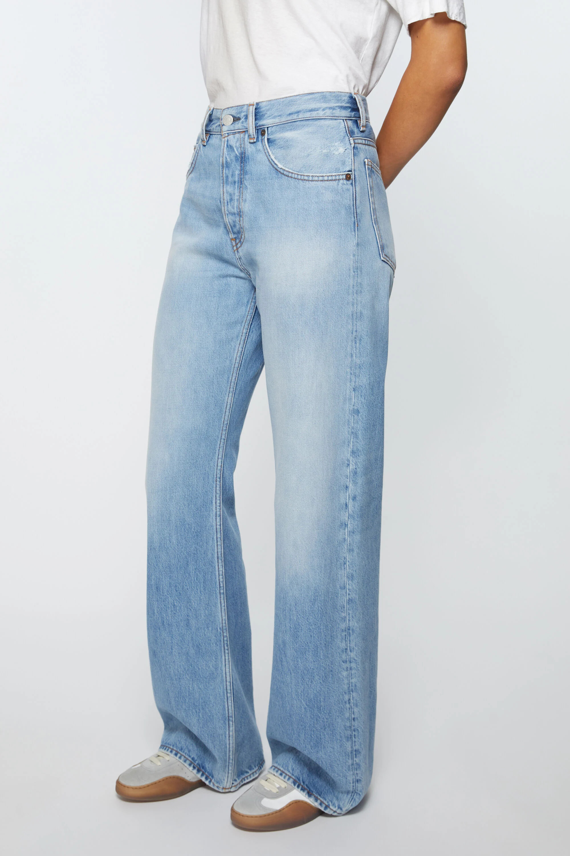 Loose fit jeans - 2021F - Light blue - 4