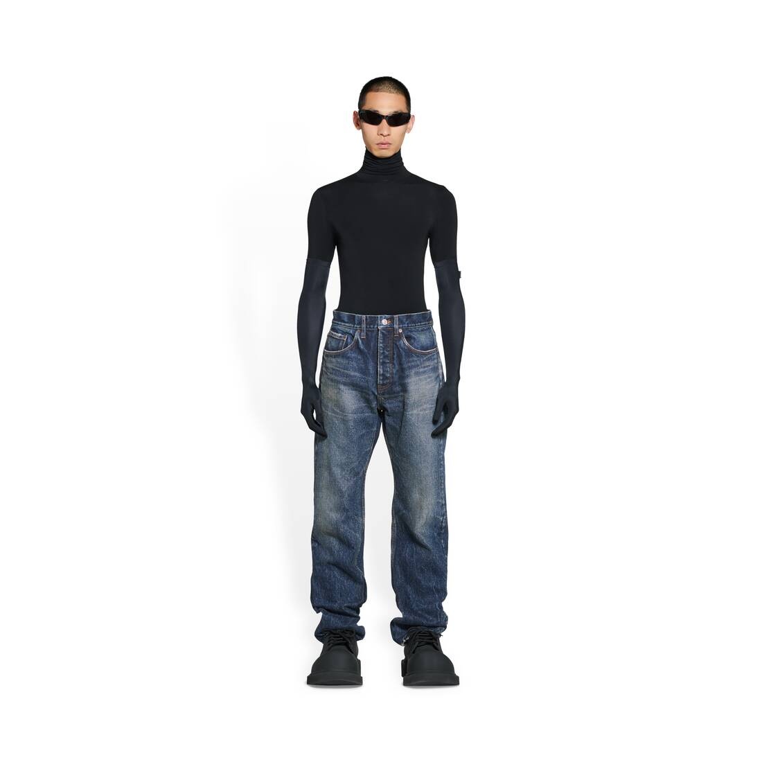 Men's Relaxed Jeans in Navy Blue - 2