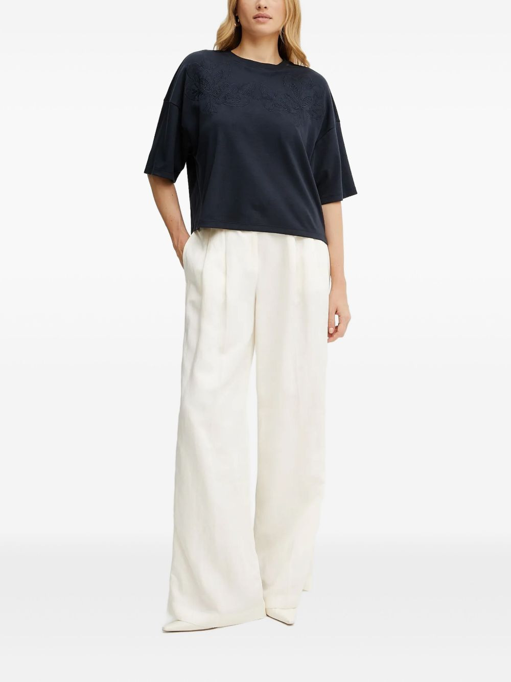 floral-embroidered T-shirt - 2