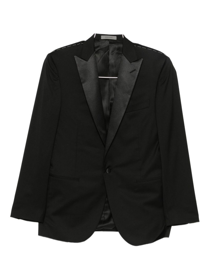 peak-lapel suit 1