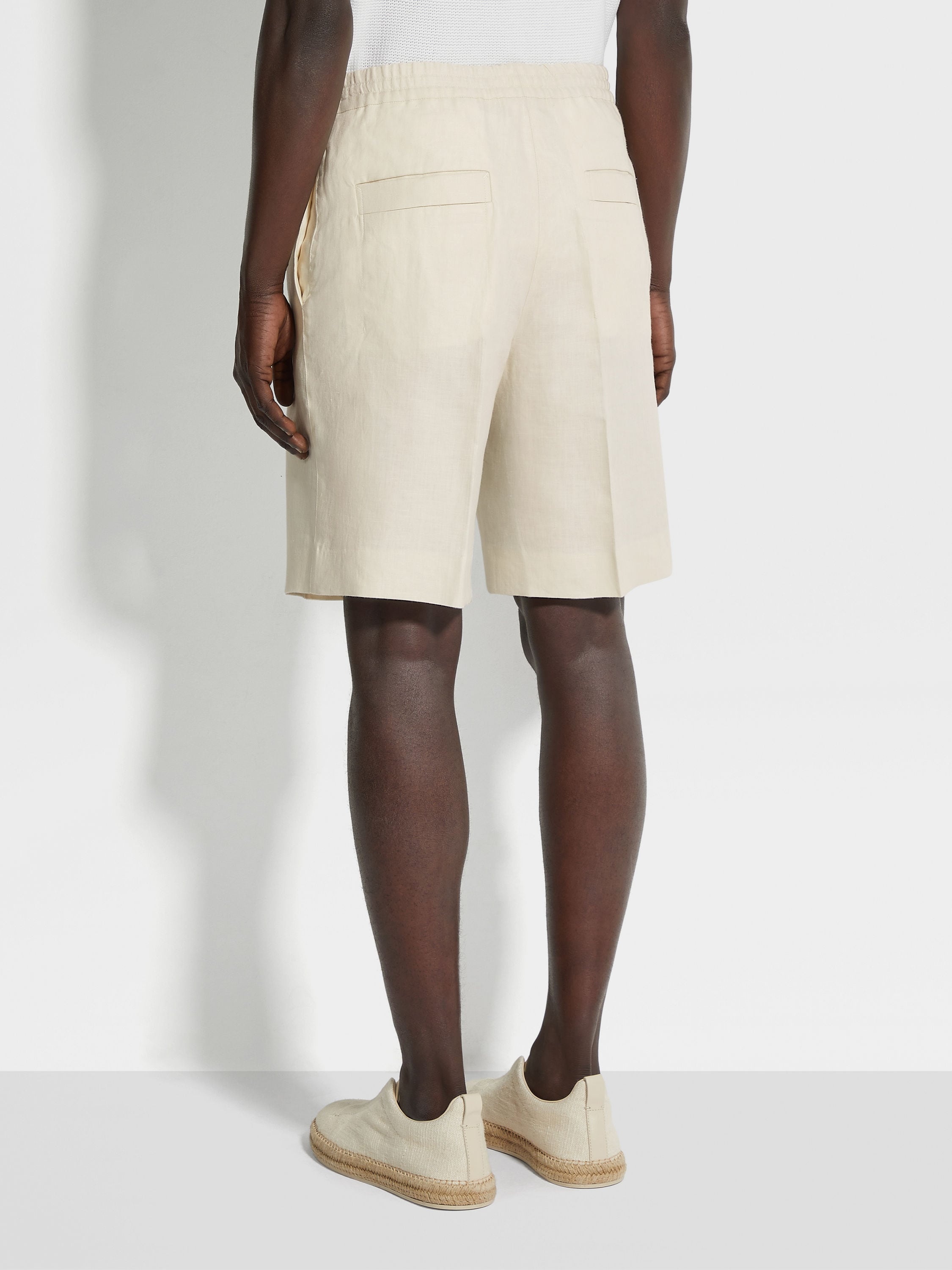 WHITE OASI LINO SHORTS - 6