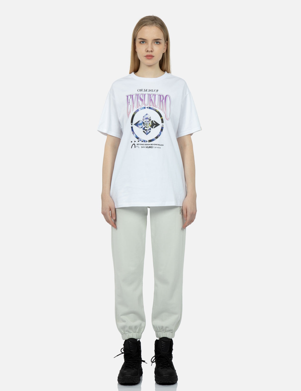Gradiant Abstract Pattern Kamon Print T-Shirt - 5