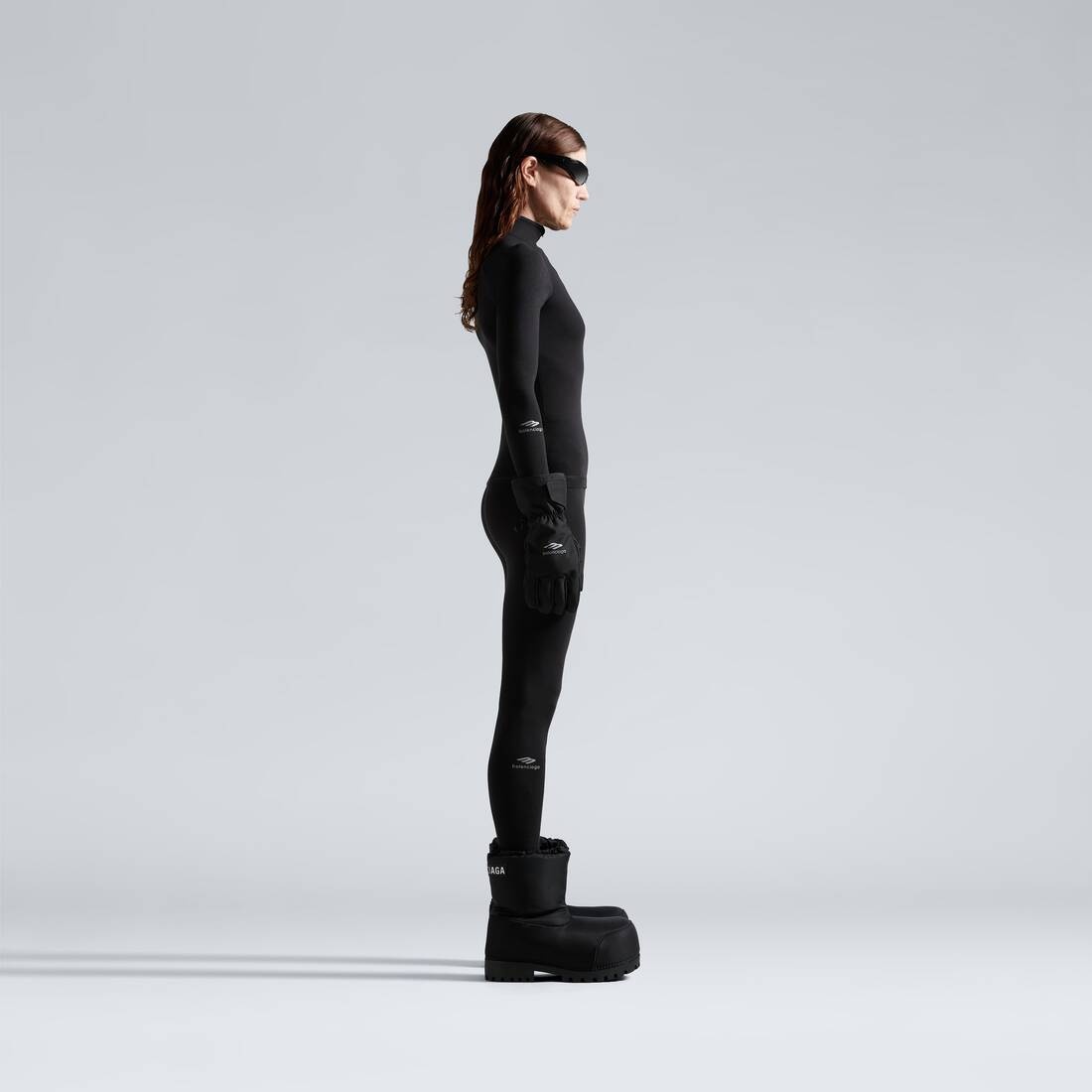 Women's Skiwear - 3b Sports Icon Half Zip Fitted Top in Black - 3