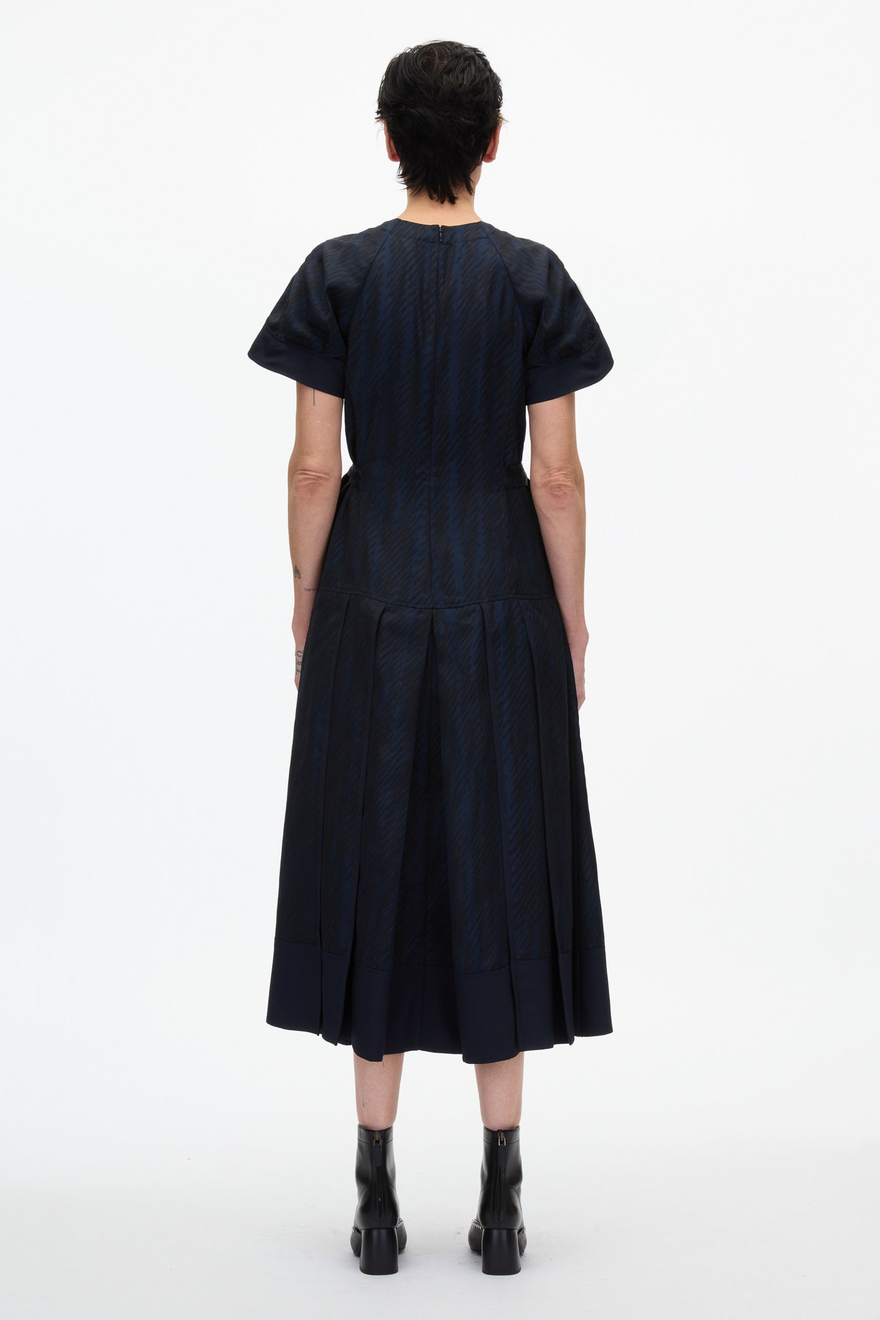 Jacquard Petal Sleeve Midi Dress - 3