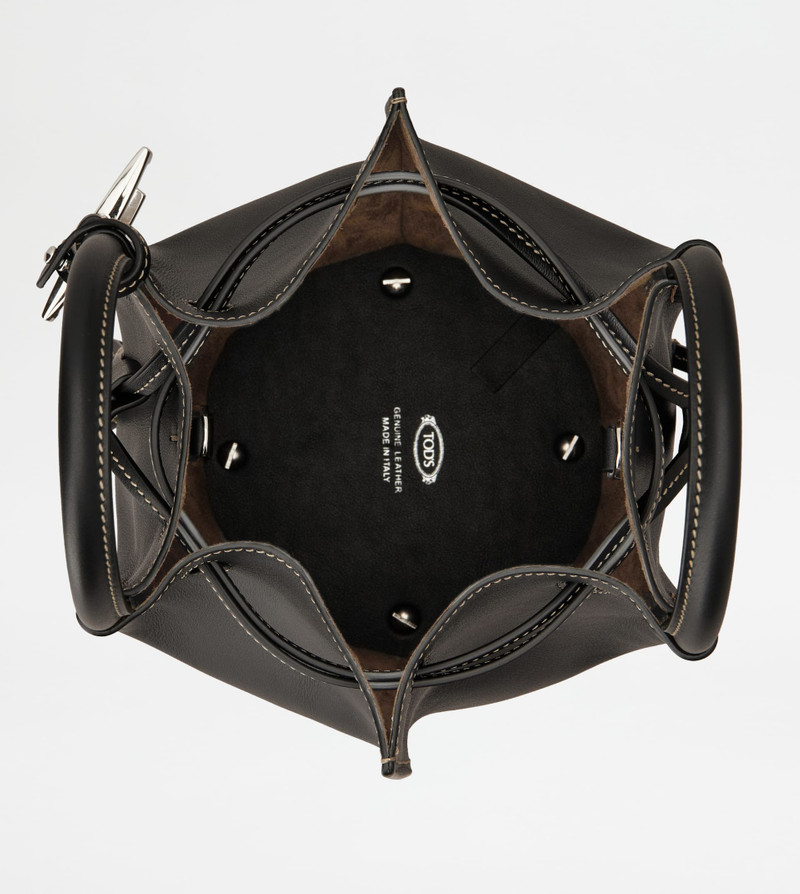 BUCKET BAG IN LEATHER MINI - BLACK 4