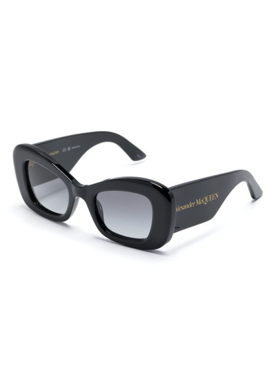 Alexander McQueen Bold cat-eye sunglasses outlook