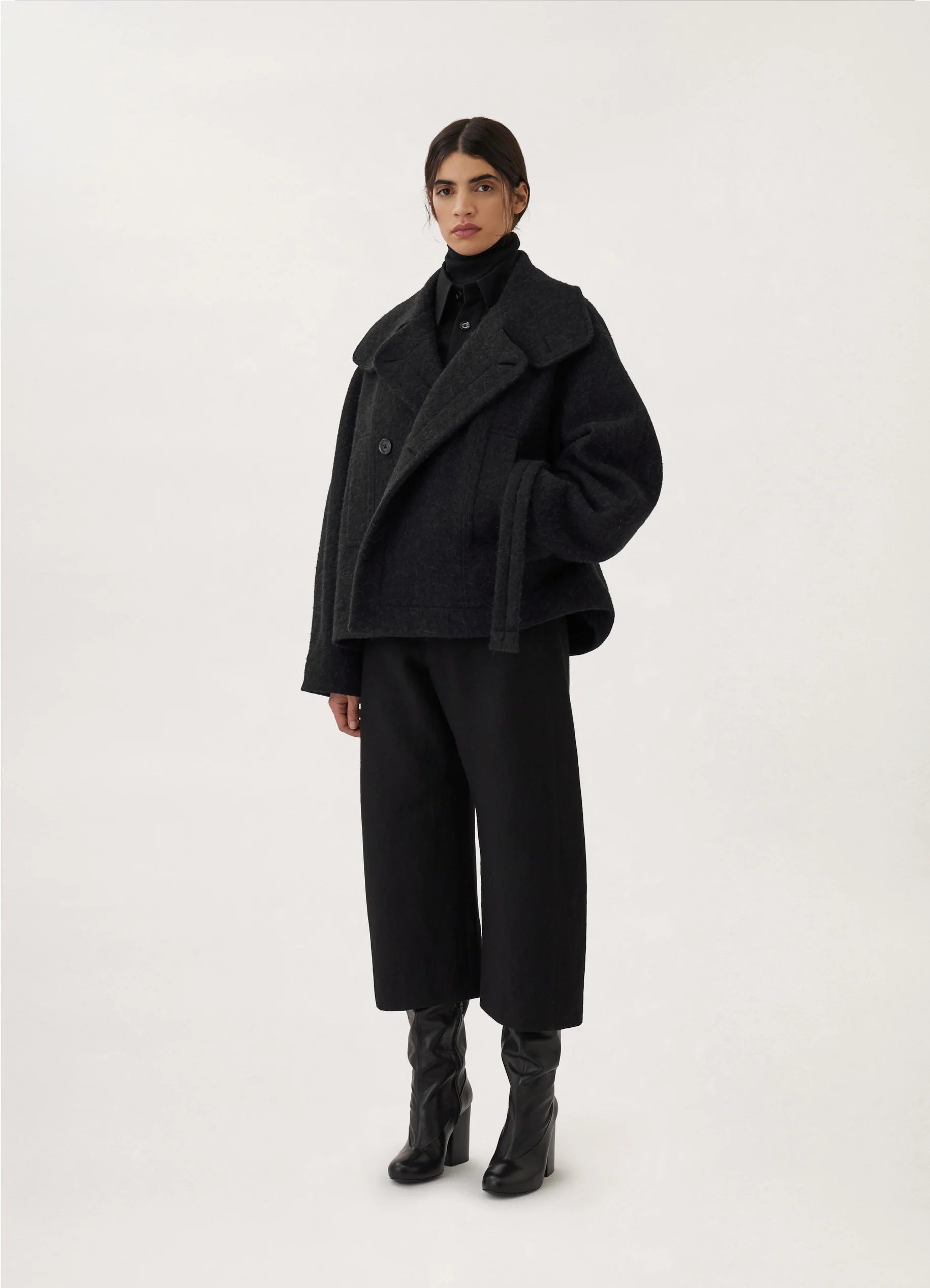 SHORT BATHROBE COAT
SOFT ALPACA WOOL - 6