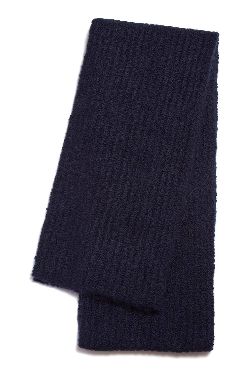 Ruben Scarf in Dark Navy Cashmere Boucle 1