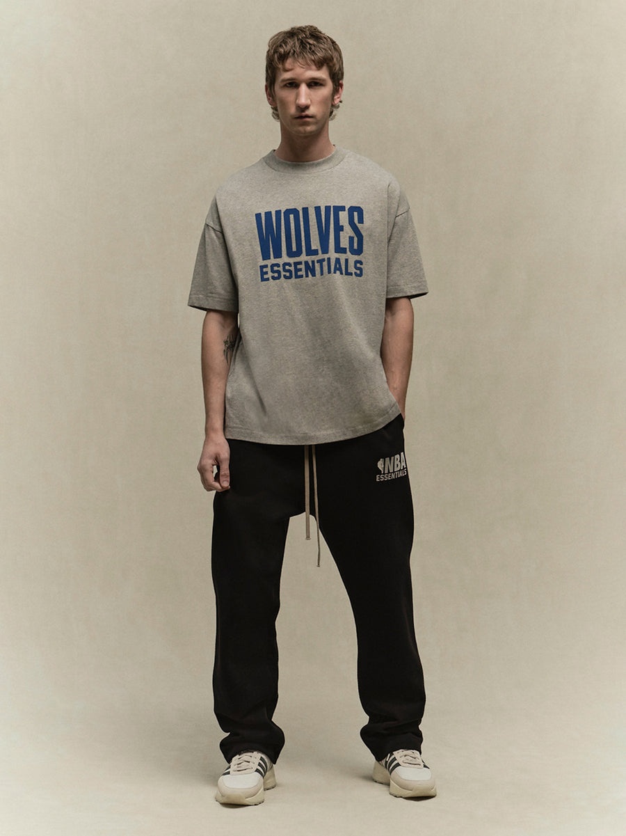 Essentials Wolves Tee - 3