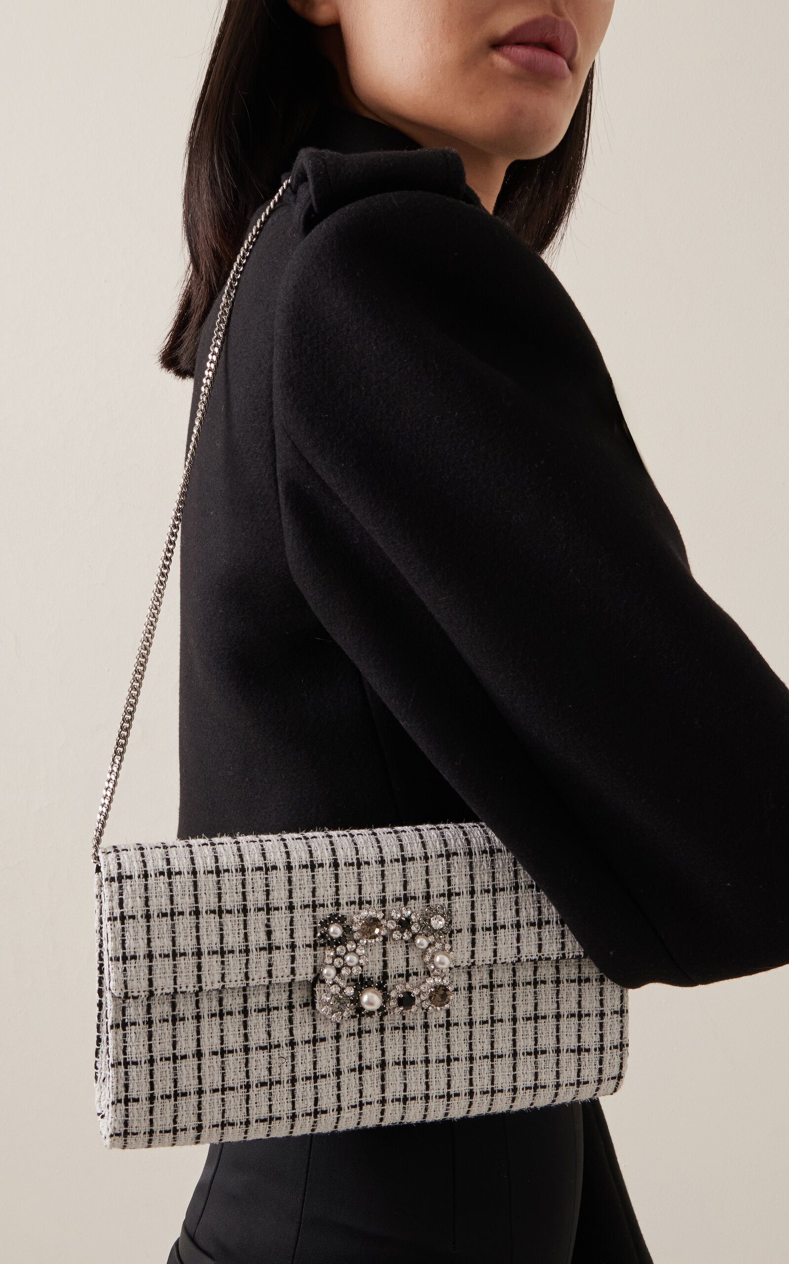 Flower-Buckle Tweed Clutch white - 3