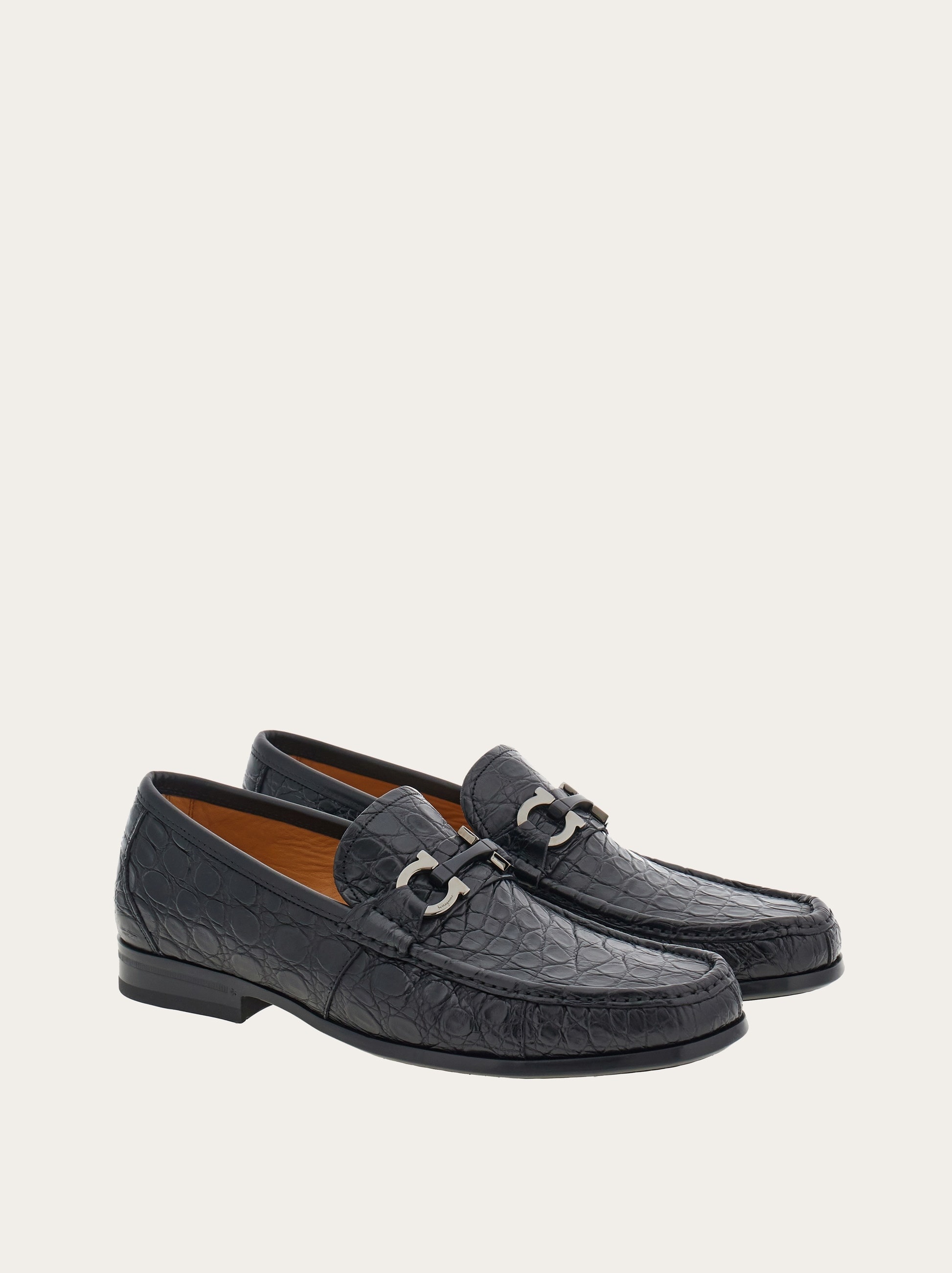 Moccasin with Gancini ornament - 5
