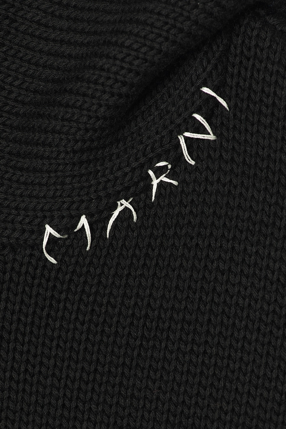 Roundneck Sweater - 3