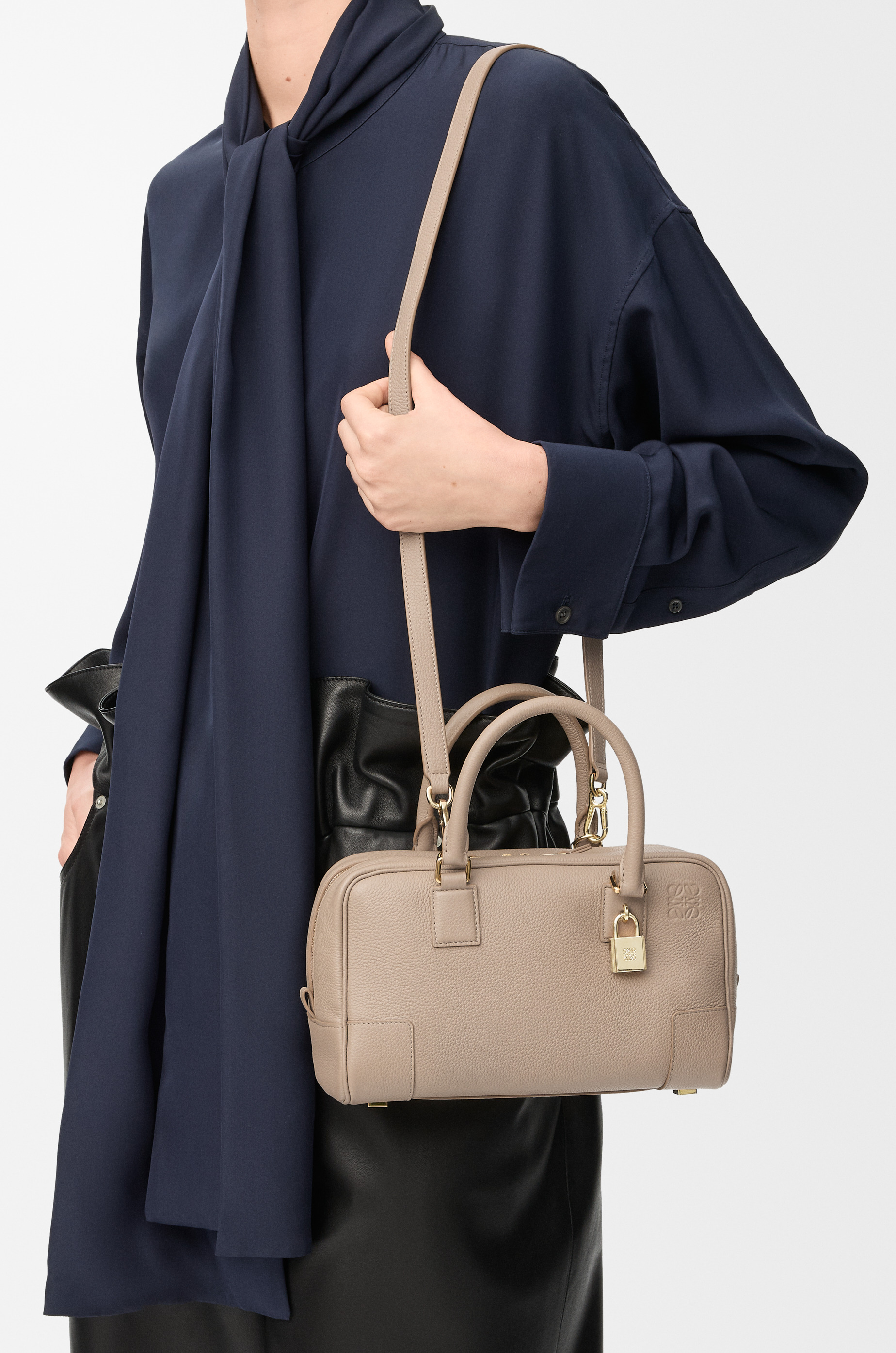 Amazona 23 bag in soft grained calfskin - 2