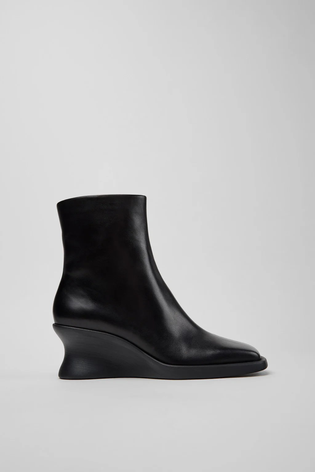 Louise Black Leather Ankle Boots for Women. - 1