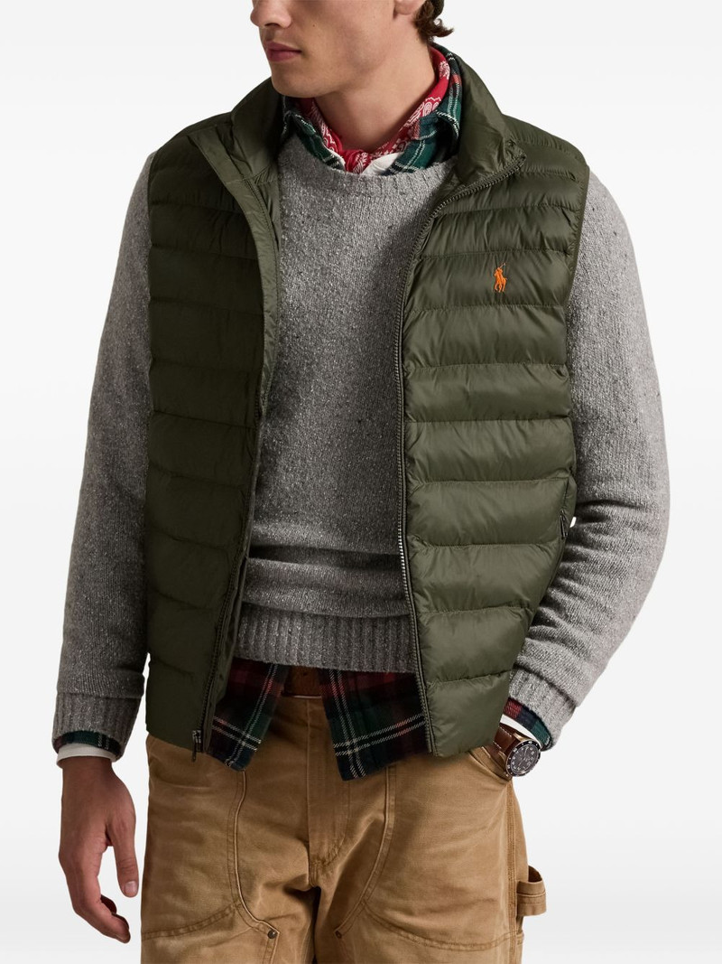 zip quilted gilet 3