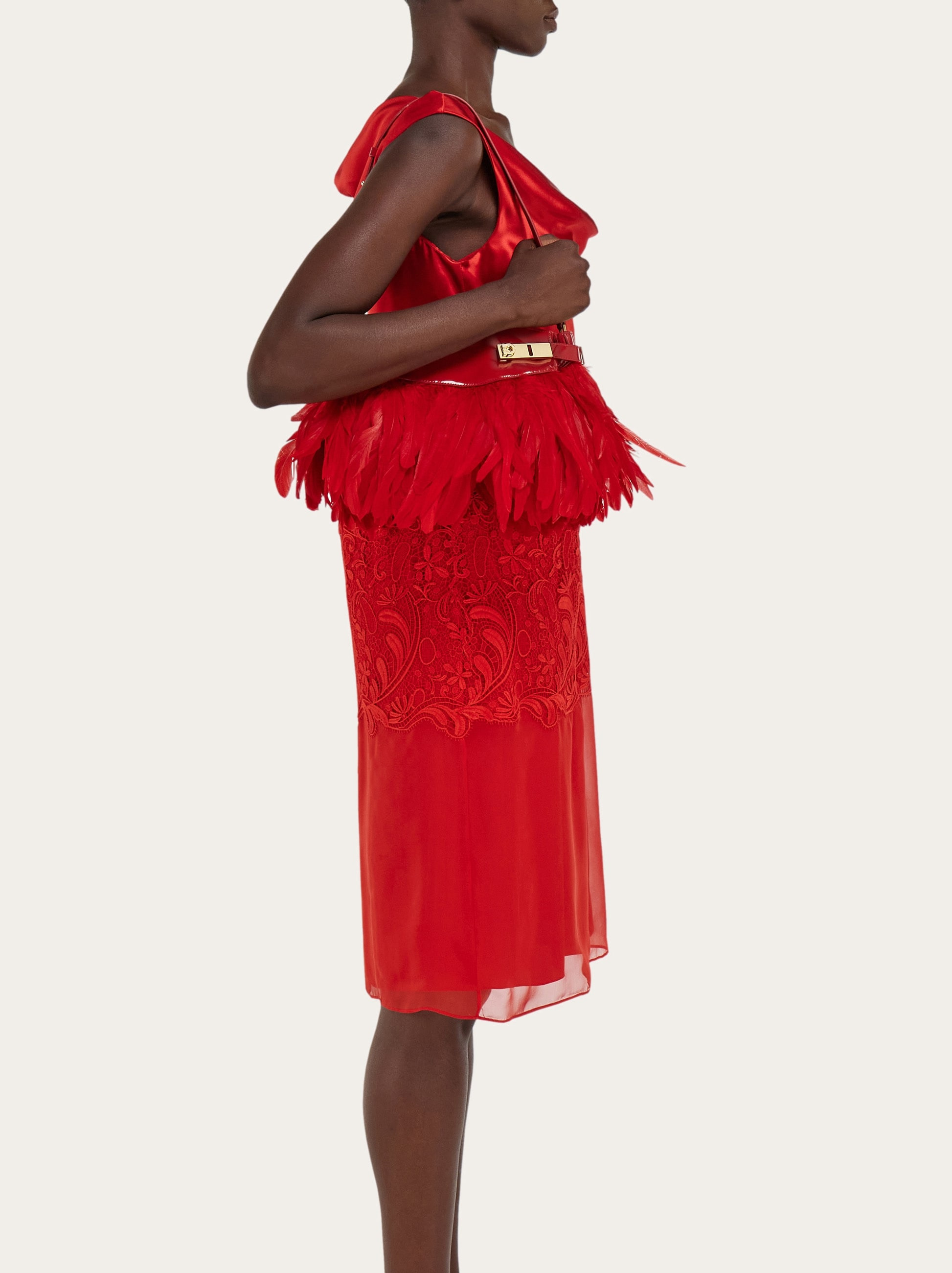 Hug soft crossbody bag with feathers (XS) - 3