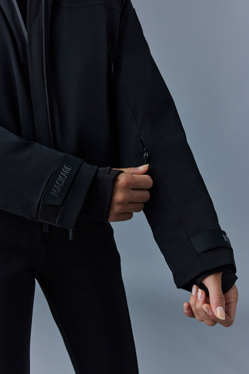 AMANDA Stretch down ski jacket with hood 6