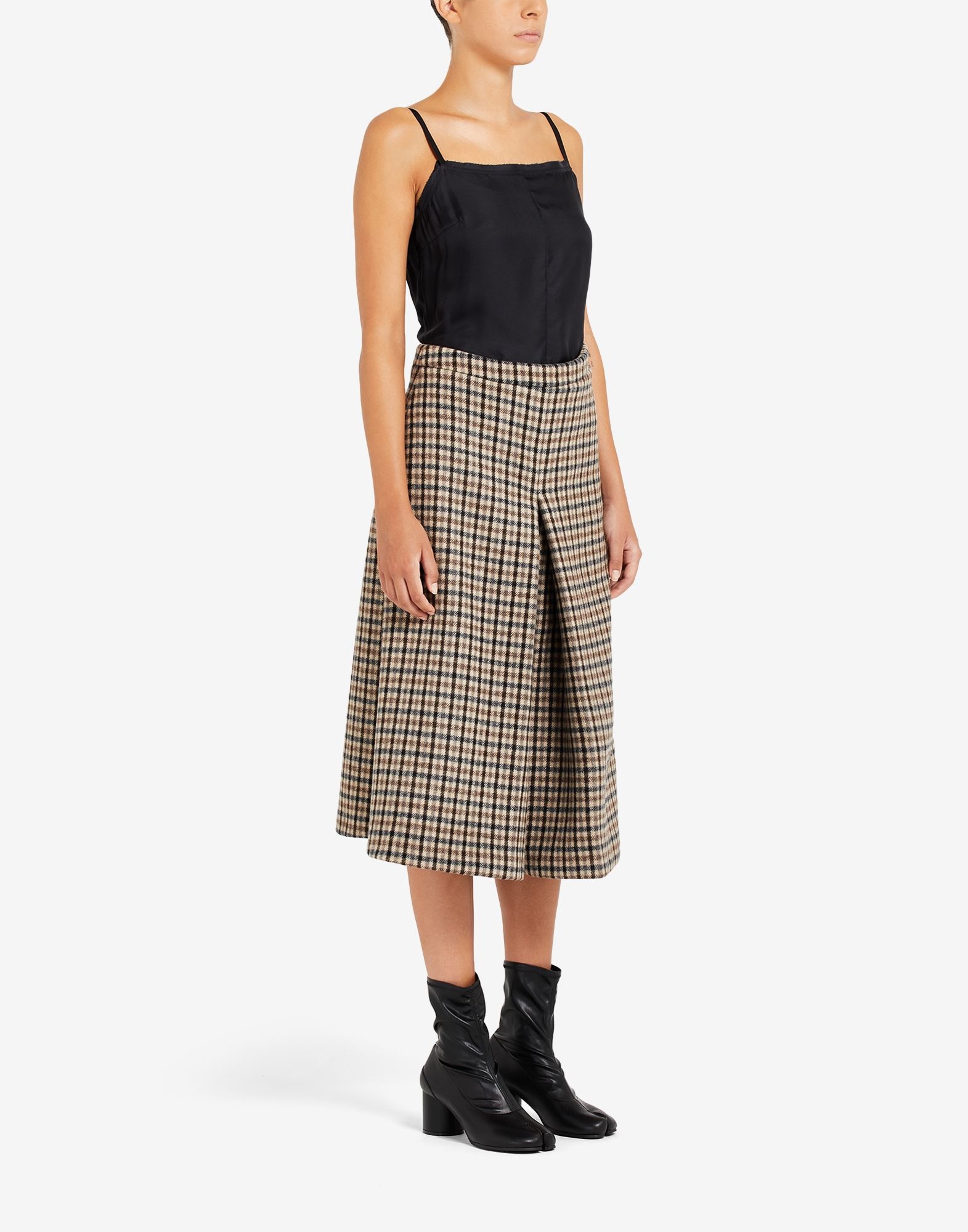 Anonymity of the lining dress - 3