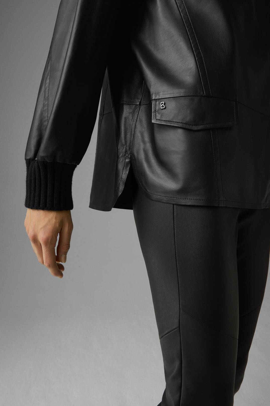 JULA OVERSIZED LEATHER TOP IN BLACK - 5