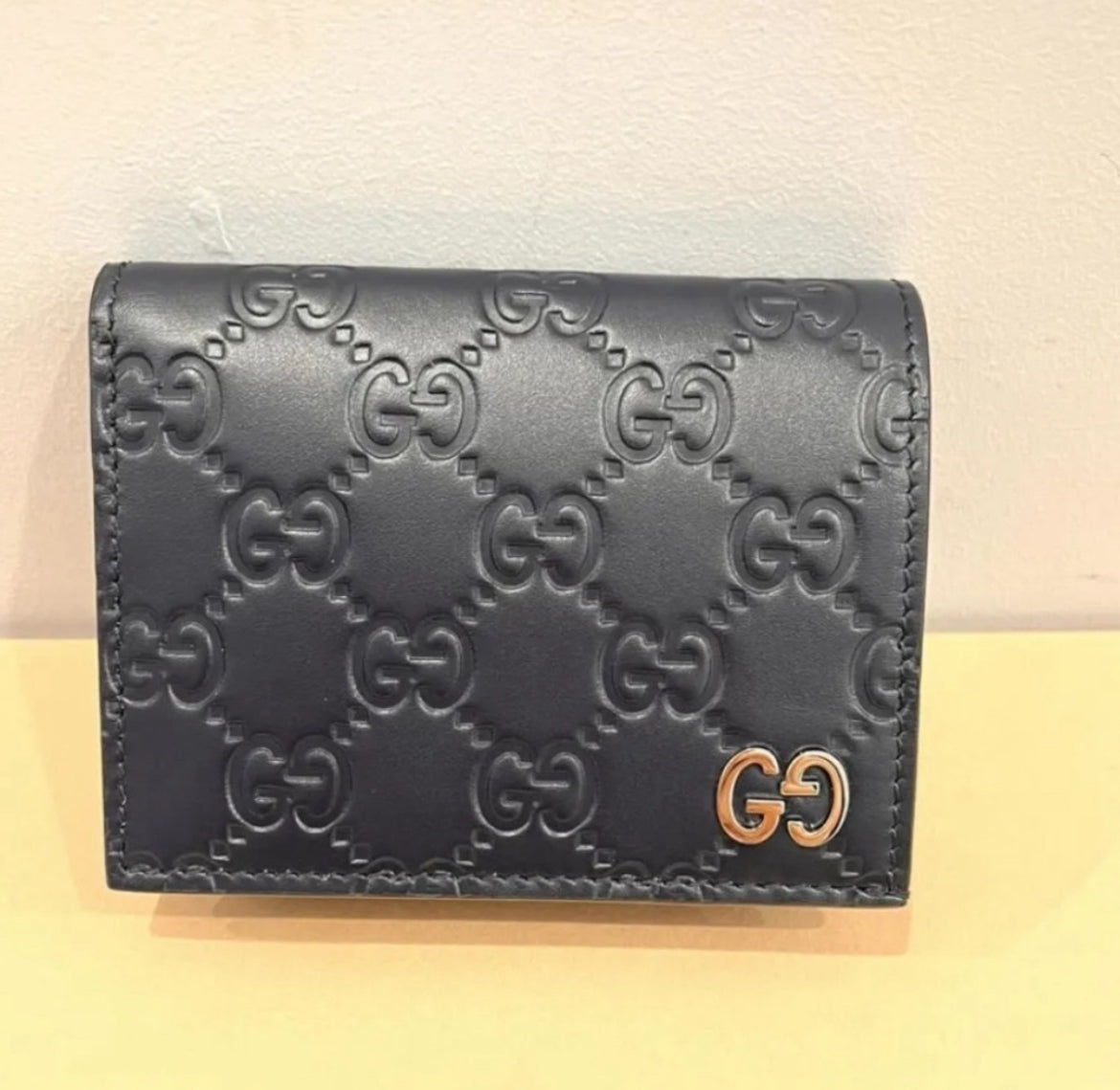 Gucci New GG Logo Leather Unisex Wallet - 2