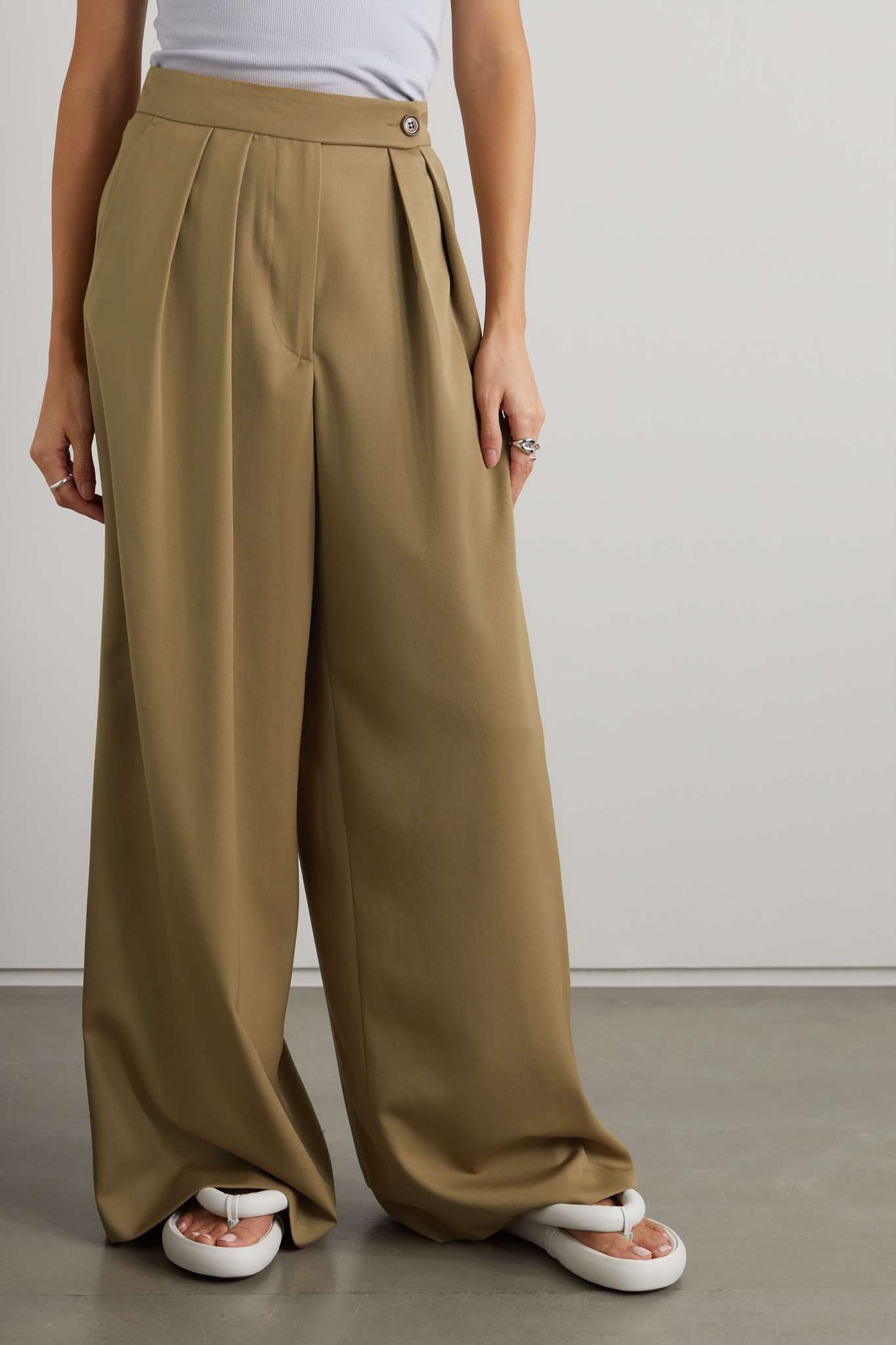 Pleated wool wide-leg trousers - 3