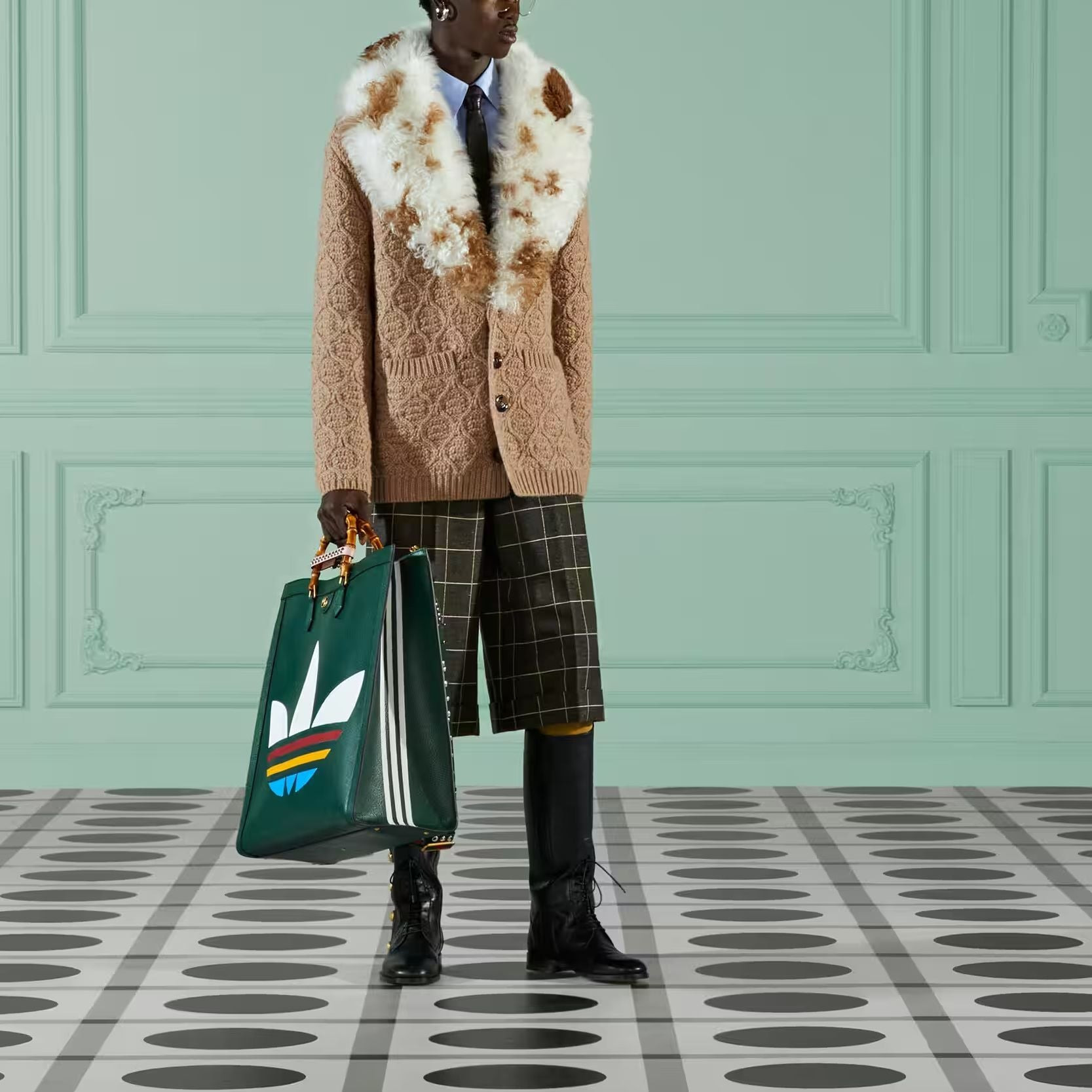 Gucci Wool Knit Coat With Shearling Collar 'Neutrals' 706756-XKCKM-2602 - 2