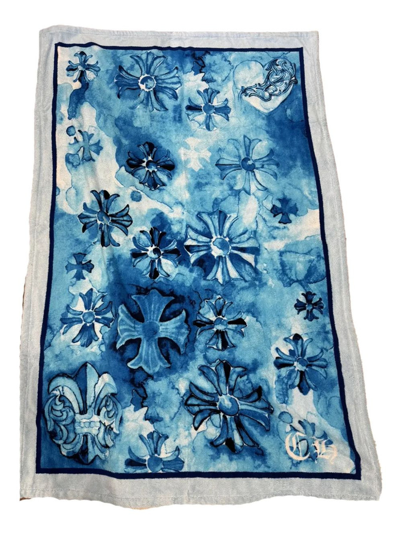 cross-motif beach towel 1