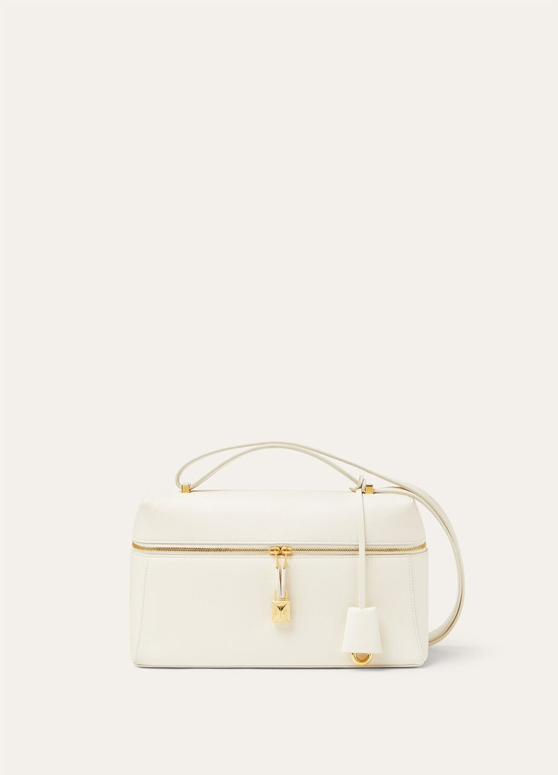 Loro Piana Extra Bag L27 outlook