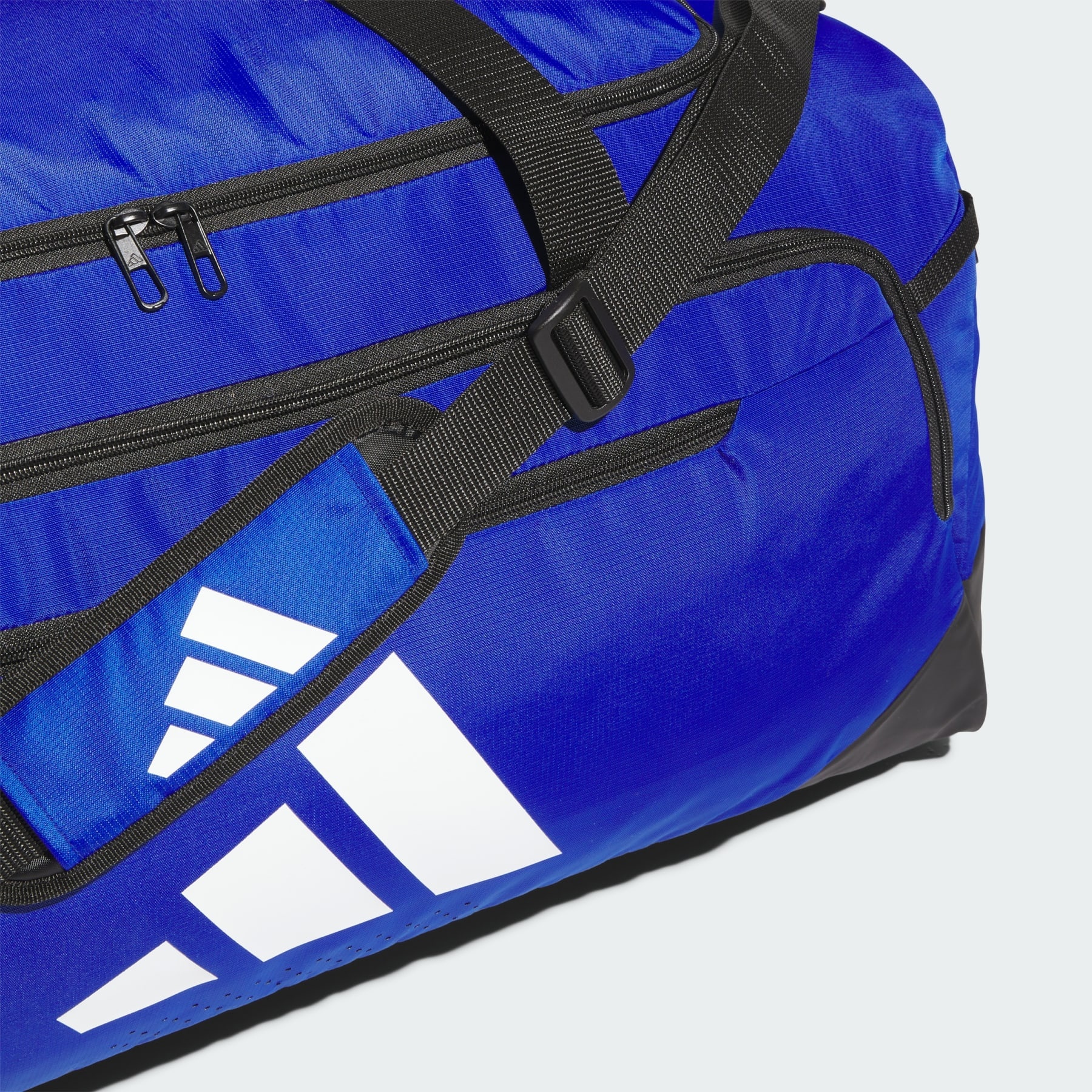 Defender 5 Large Duffel Bag - 3