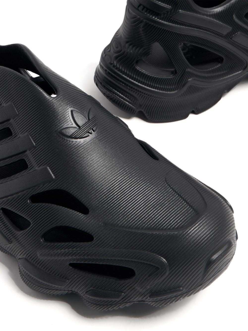 Adifom Supernova logo-embossed sneakers - 4
