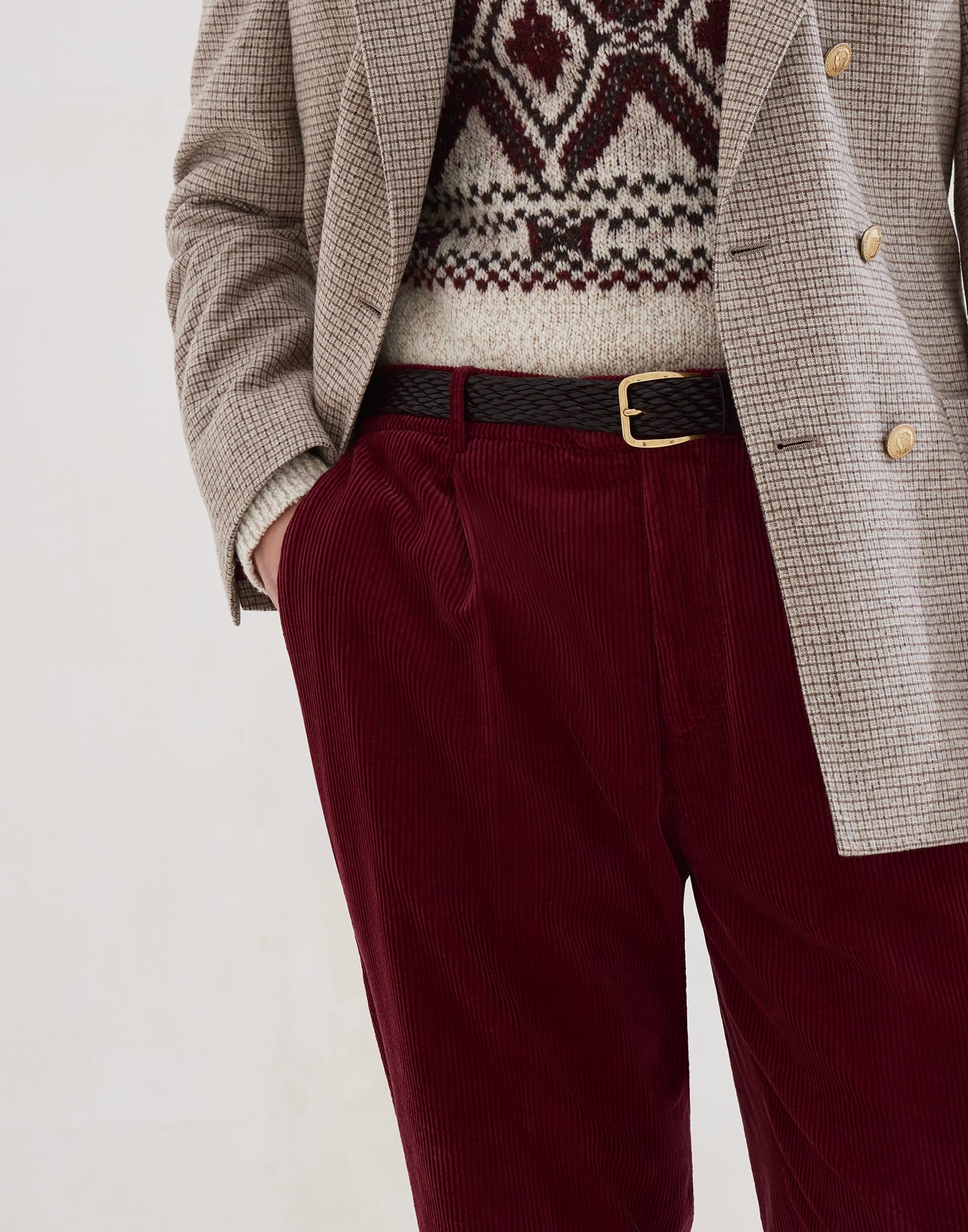 Garment-dyed leisure fit trousers in cotton corduroy with pleat - 3