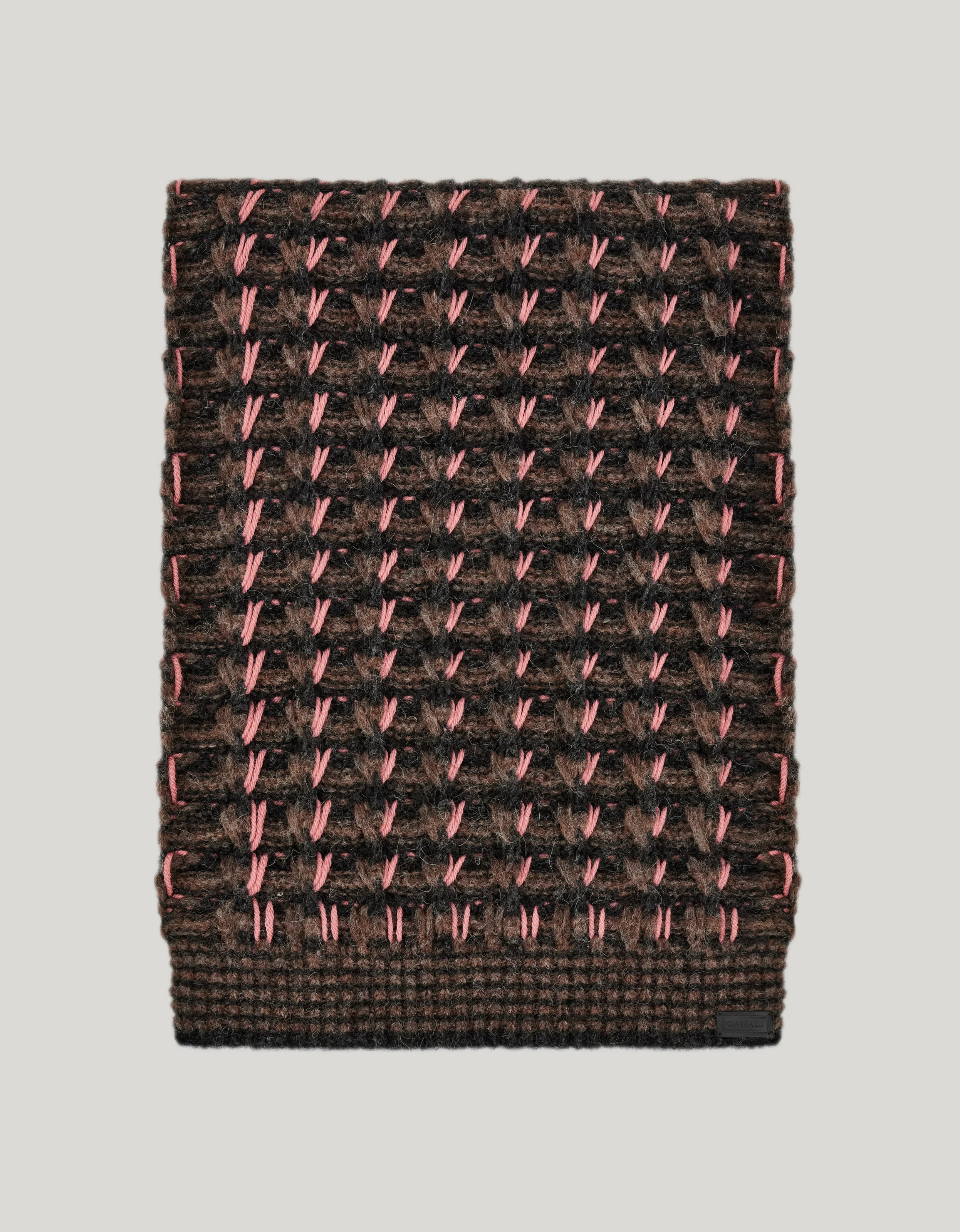 MACRO JACQUARD PATTERNED ALPACA AND WOOL KNIT SCARF - 1