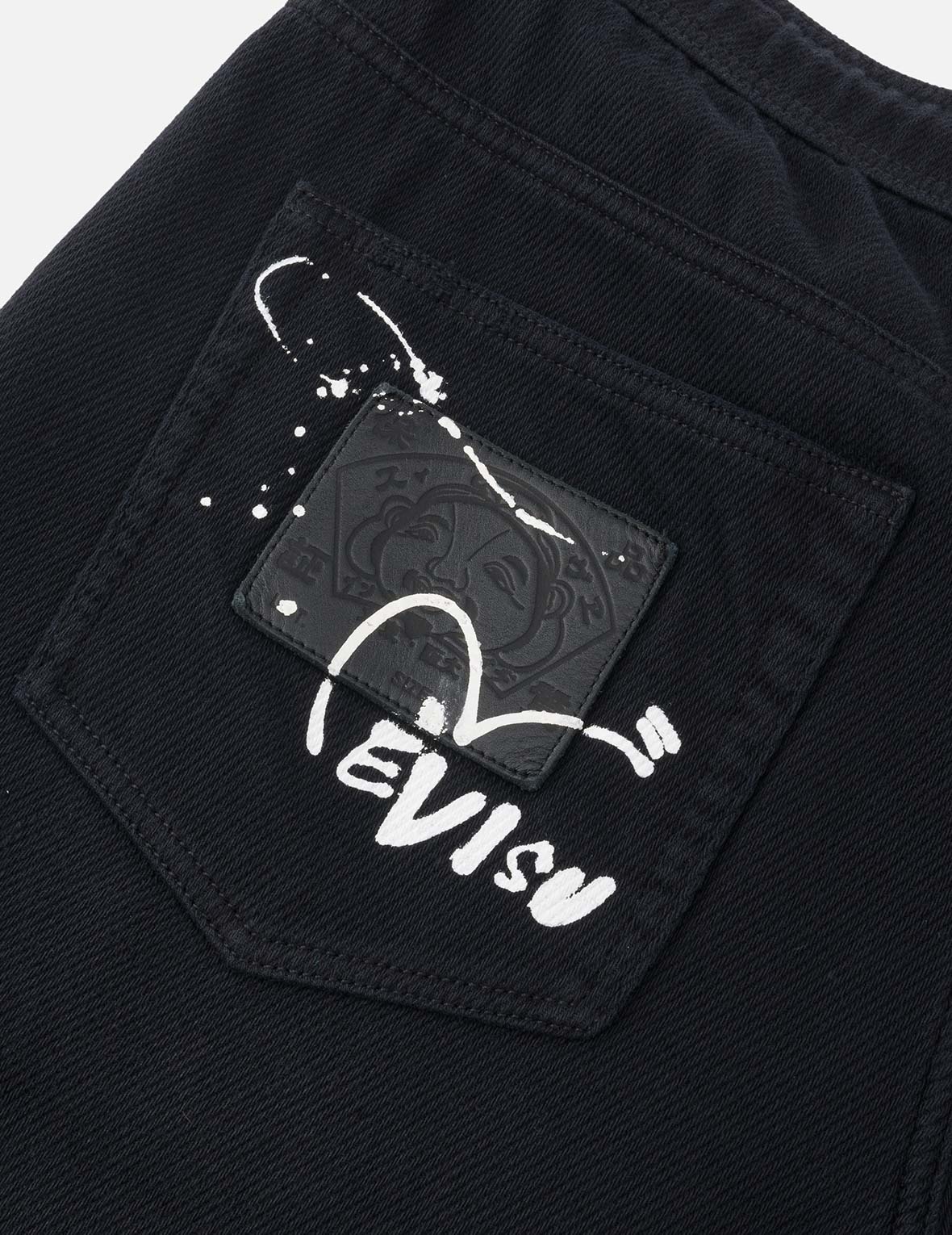 Kamon Appliqué Fashion Fit Denim Shorts - 6