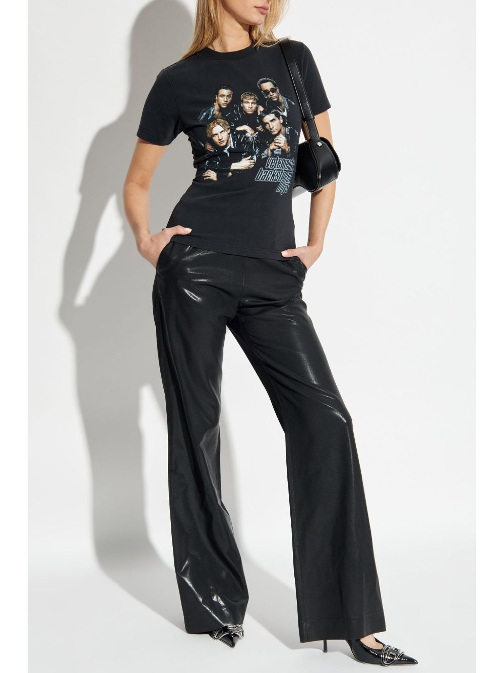 graphic-print T-shirt - 2