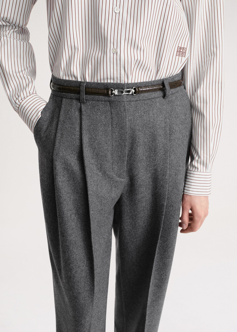 TOTEME Double clasp leather belt dark brown croco outlook