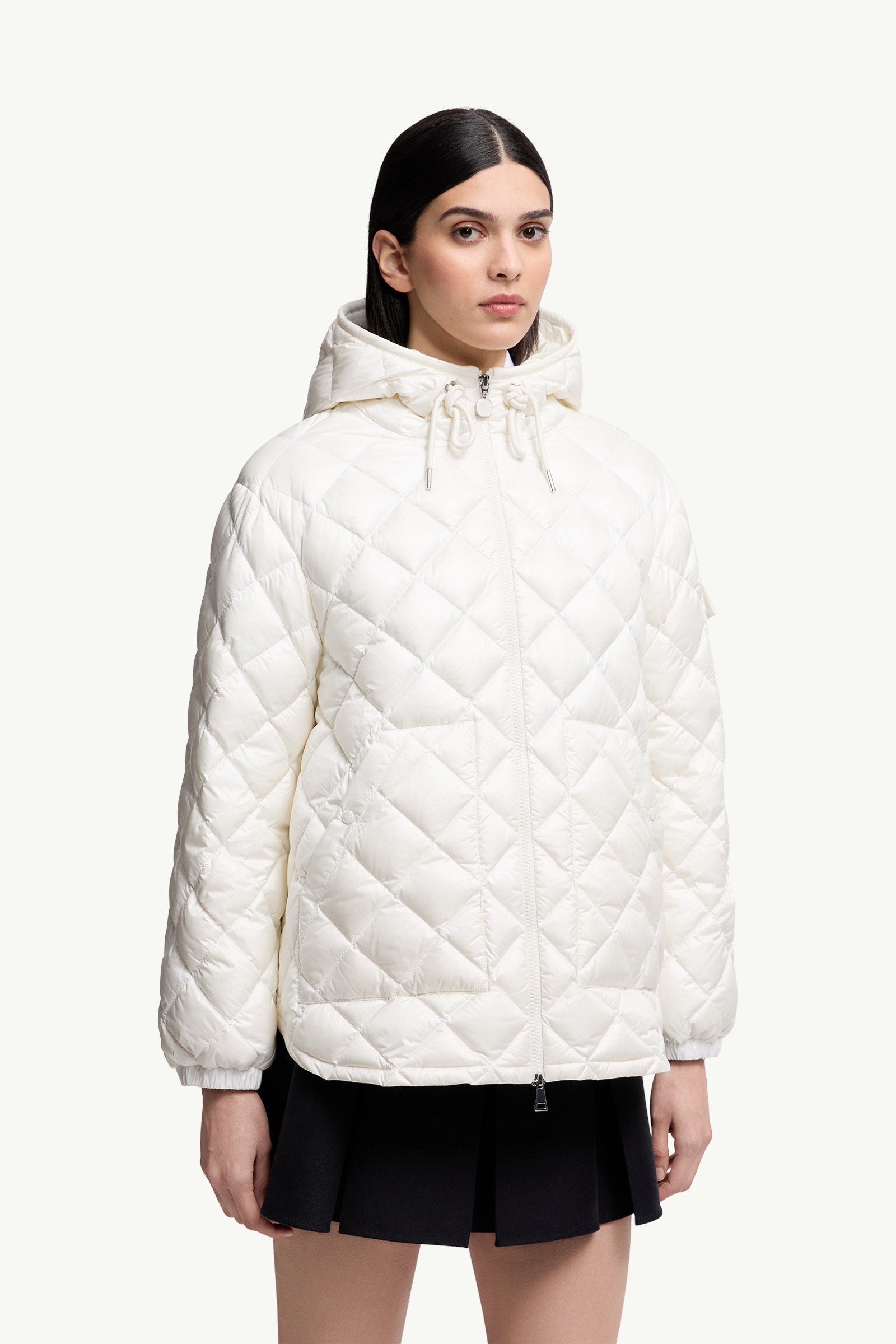 Diamond-Quilted Hooded Short Down Jacket - 3