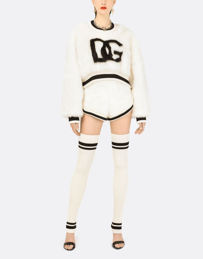 Faux fur shorts with contrasting trims 6