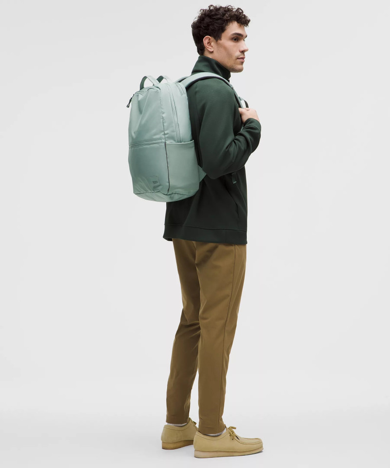 lululemon Double-Zip Backpack 22L outlook