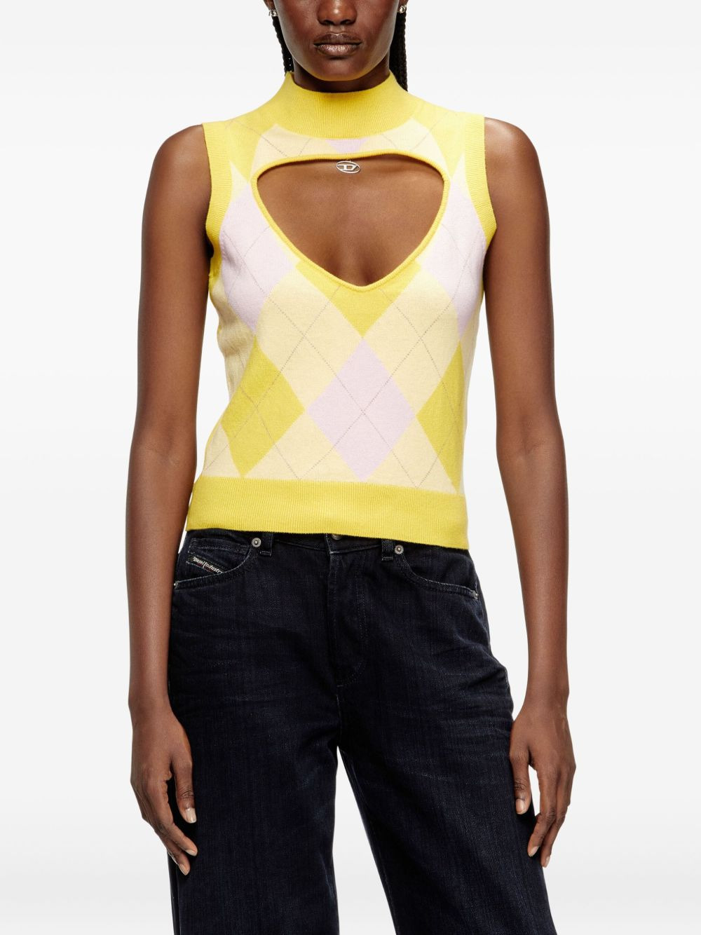 M-Romko-Sl cutout-neckline wool vest - 3