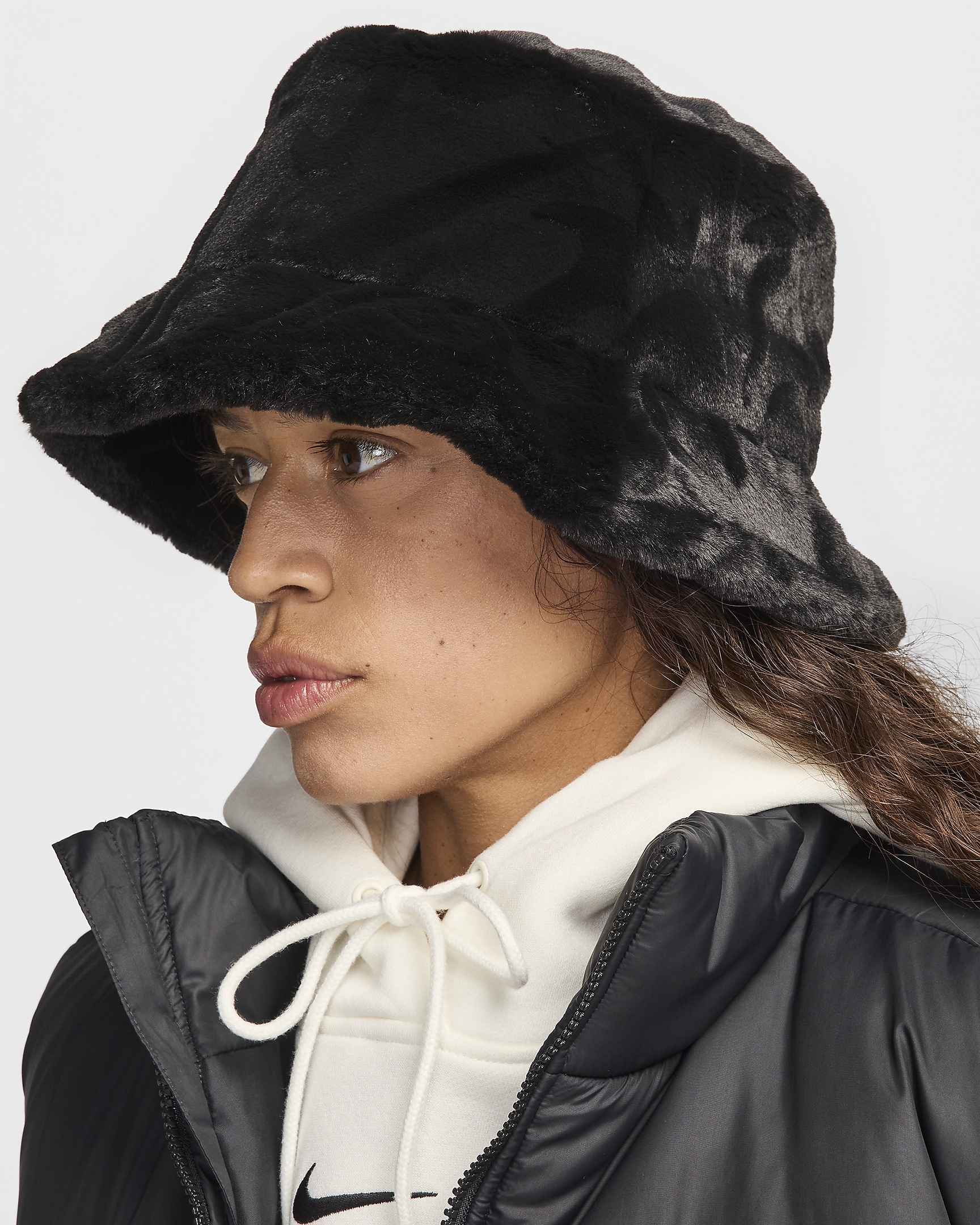 Nike Apex Faux Fur Bucket Hat - 3