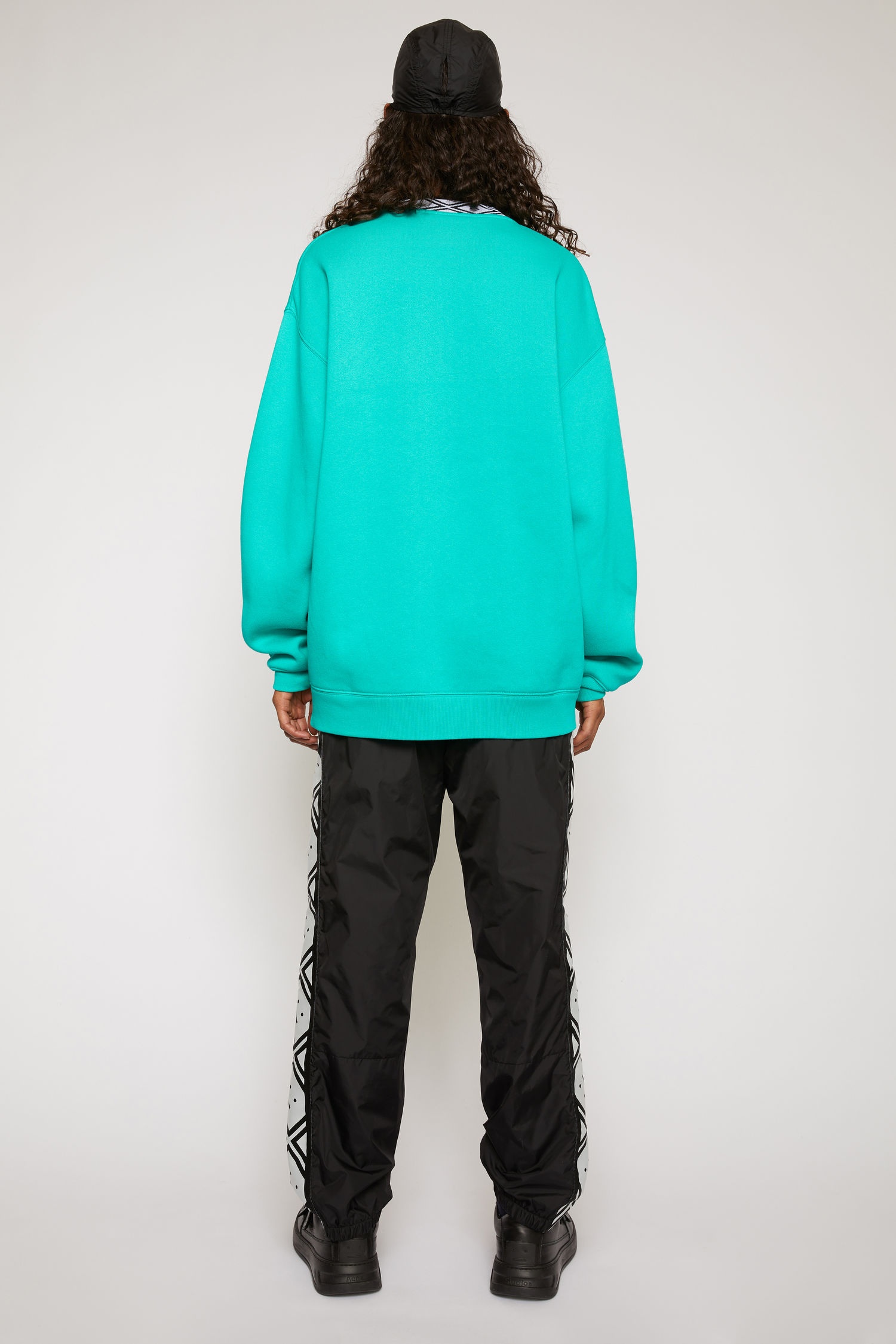 Face motif mock neck sweatshirt jade green - 3