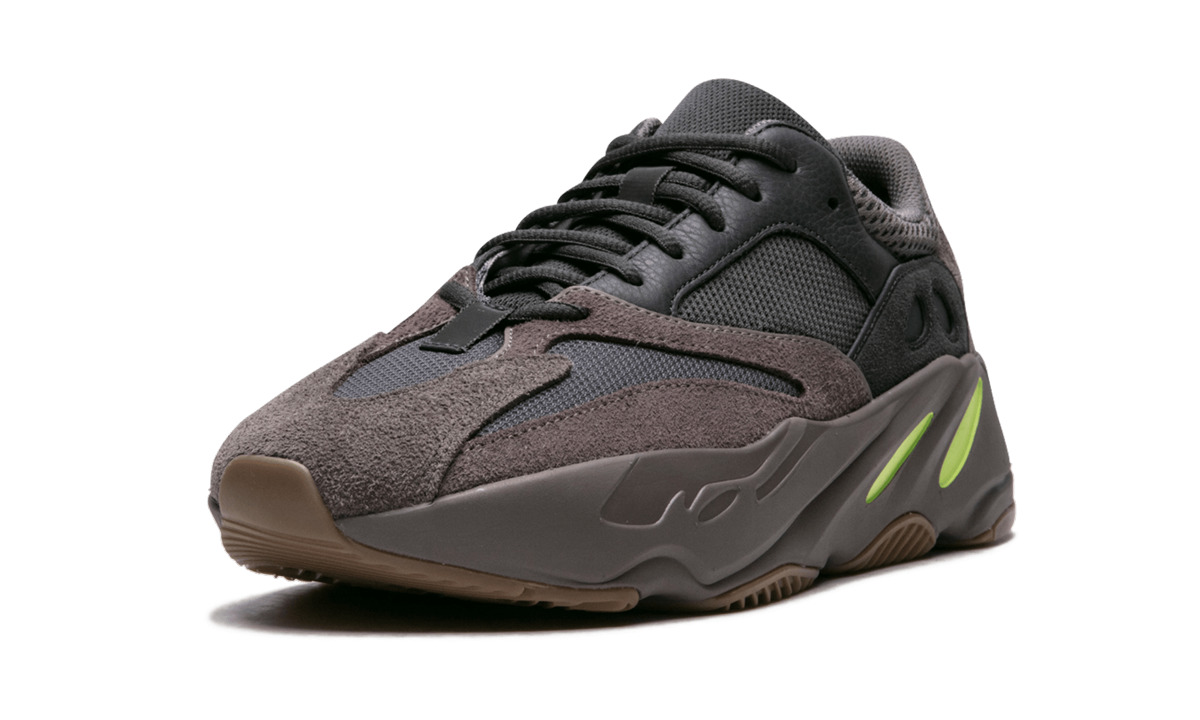 Yeezy Boost 700 - 4