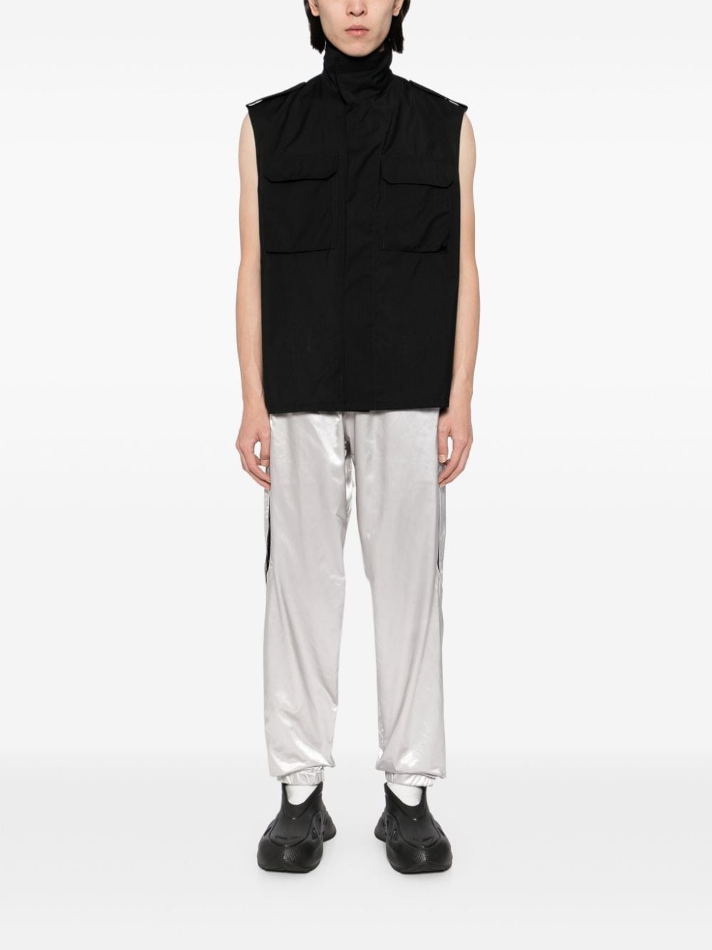 sleeveless shirt - 2