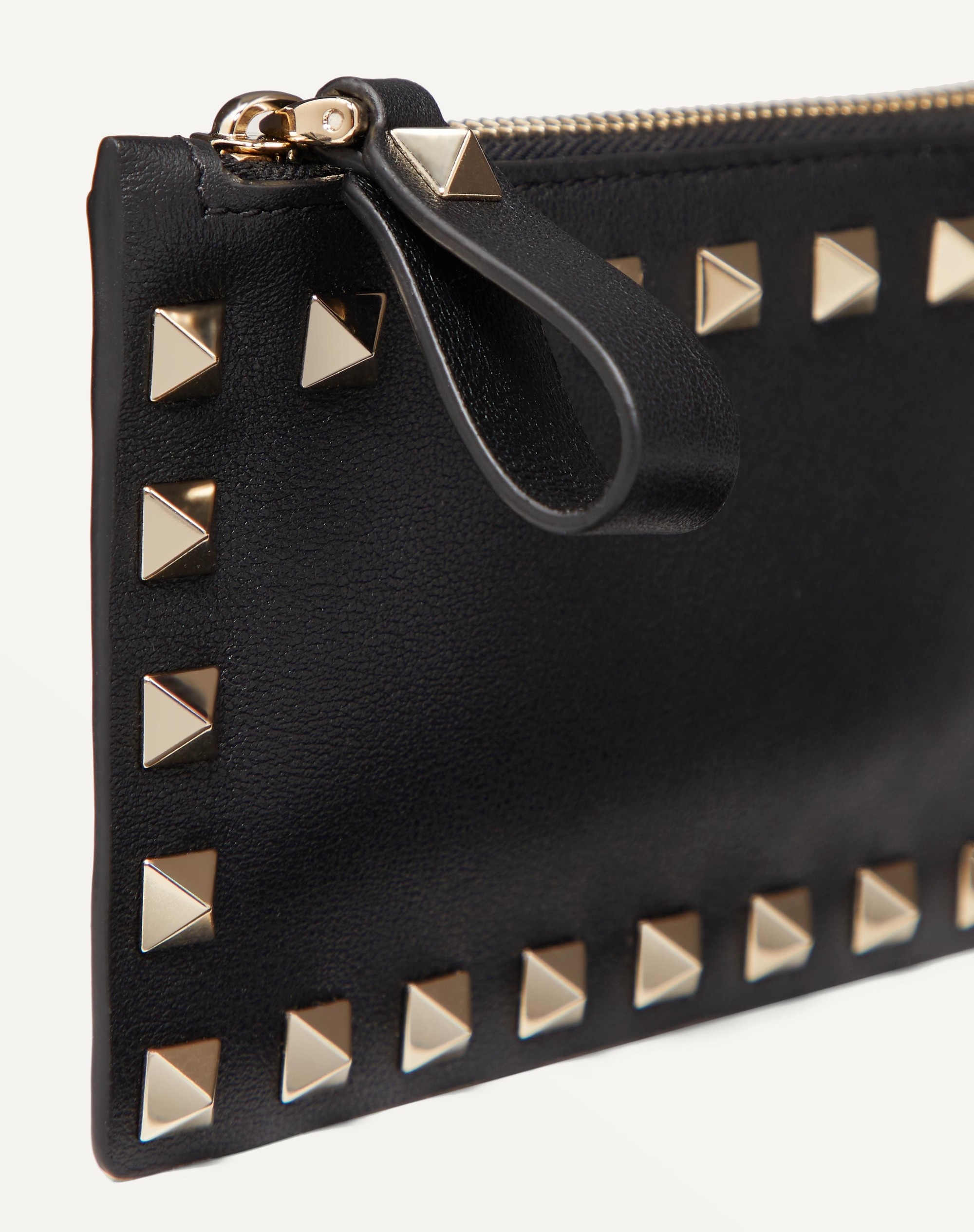 ROCKSTUD CALFSKIN CARDHOLDER WITH ZIPPER - 2