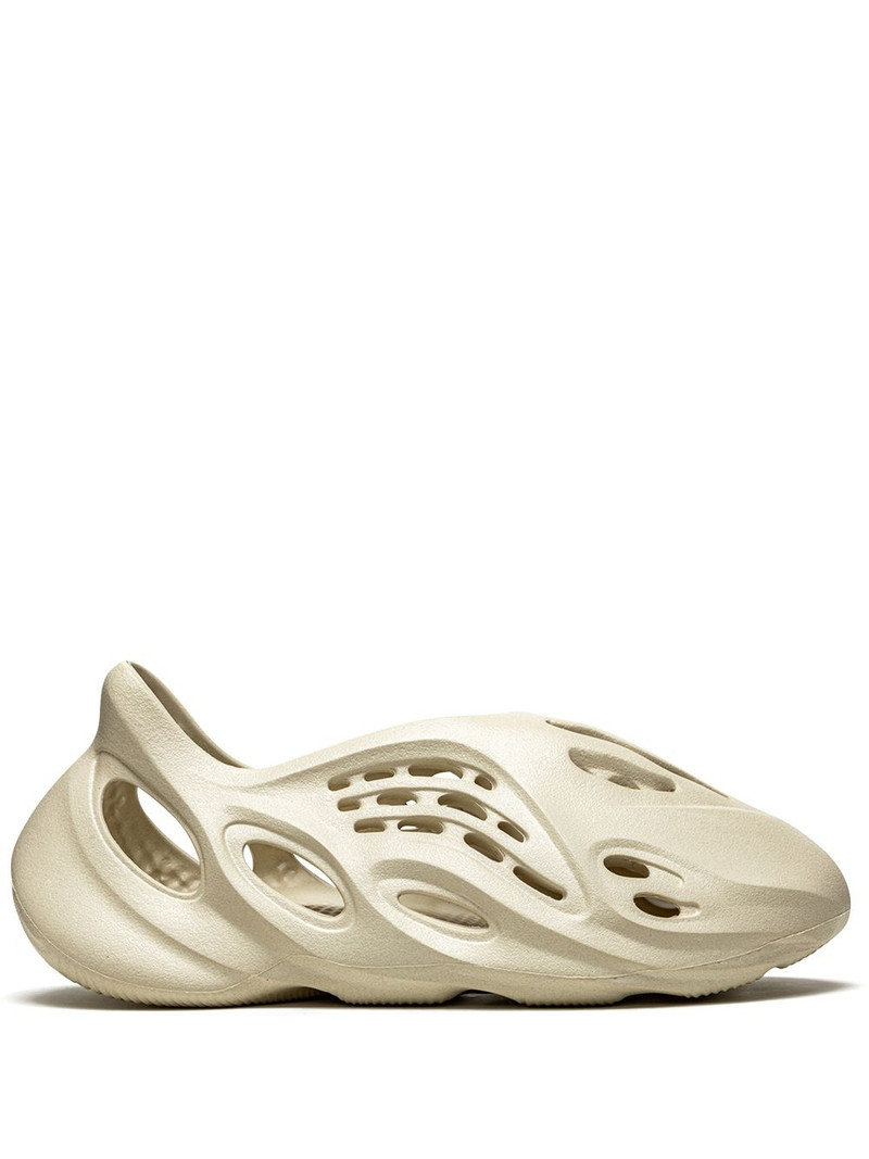 YEEZY Foam Runner "Sand" sneakers 1