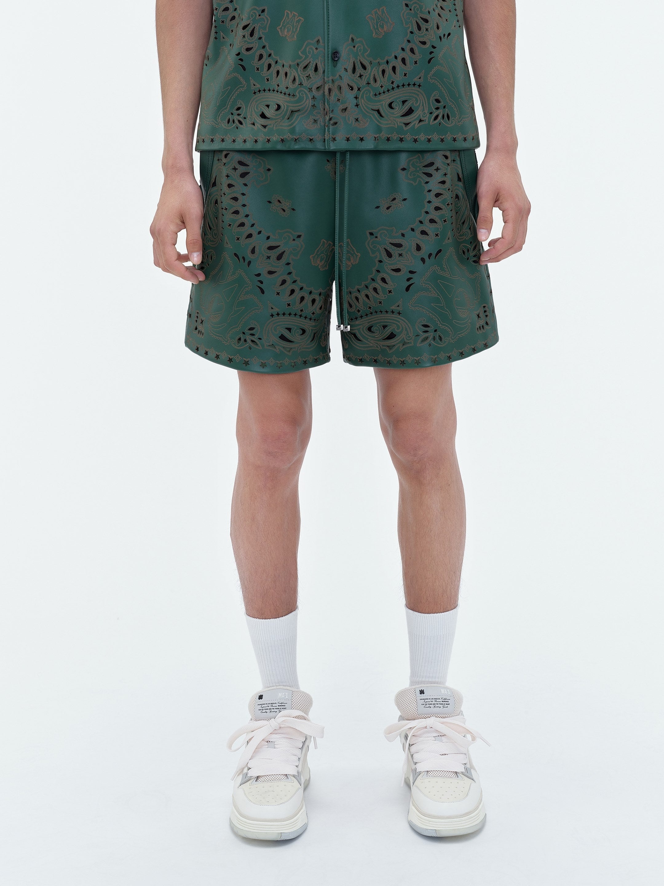 LEATHER BANDANA SHORT - 2