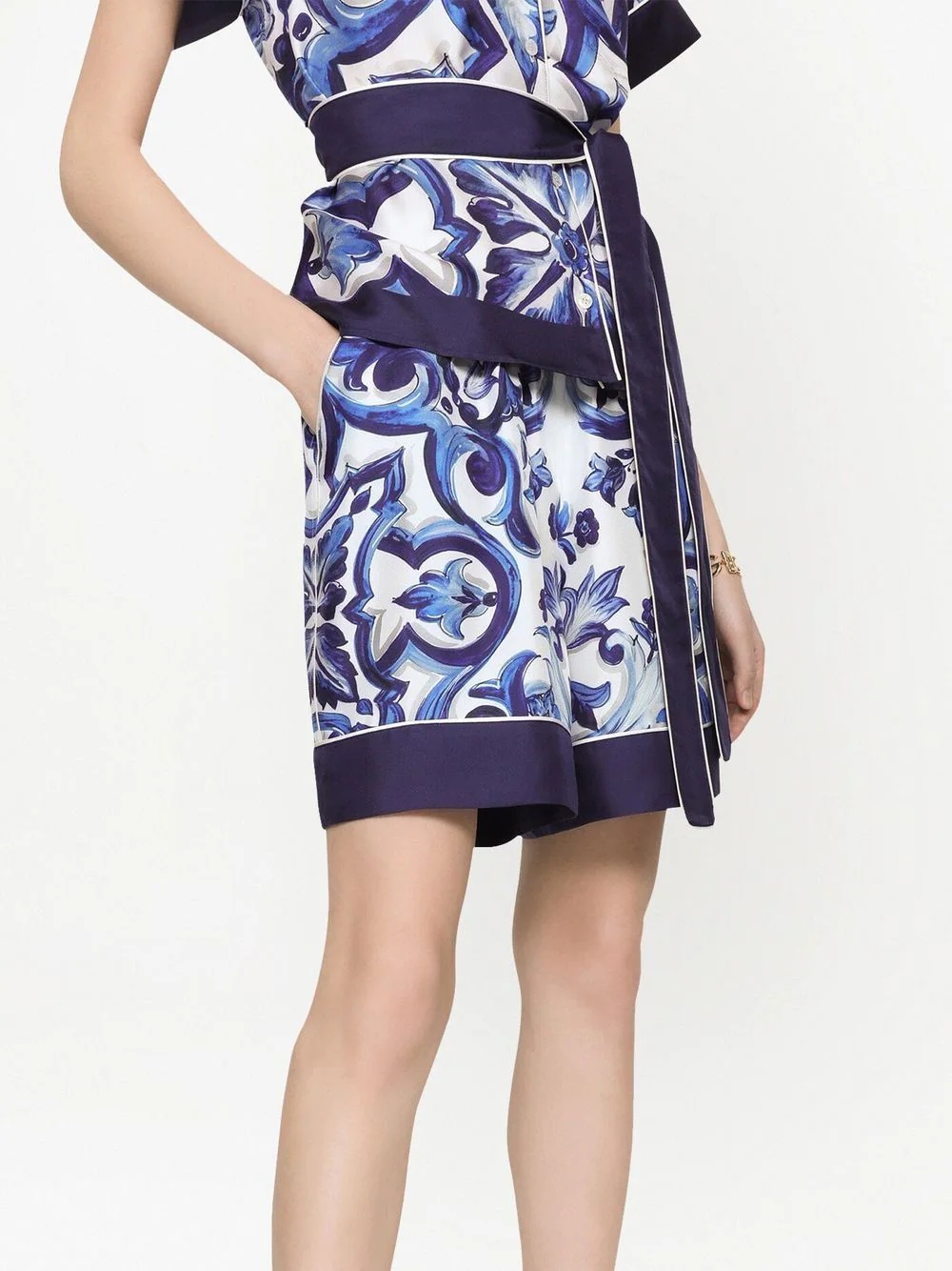 Majolica-print silk shorts - 5